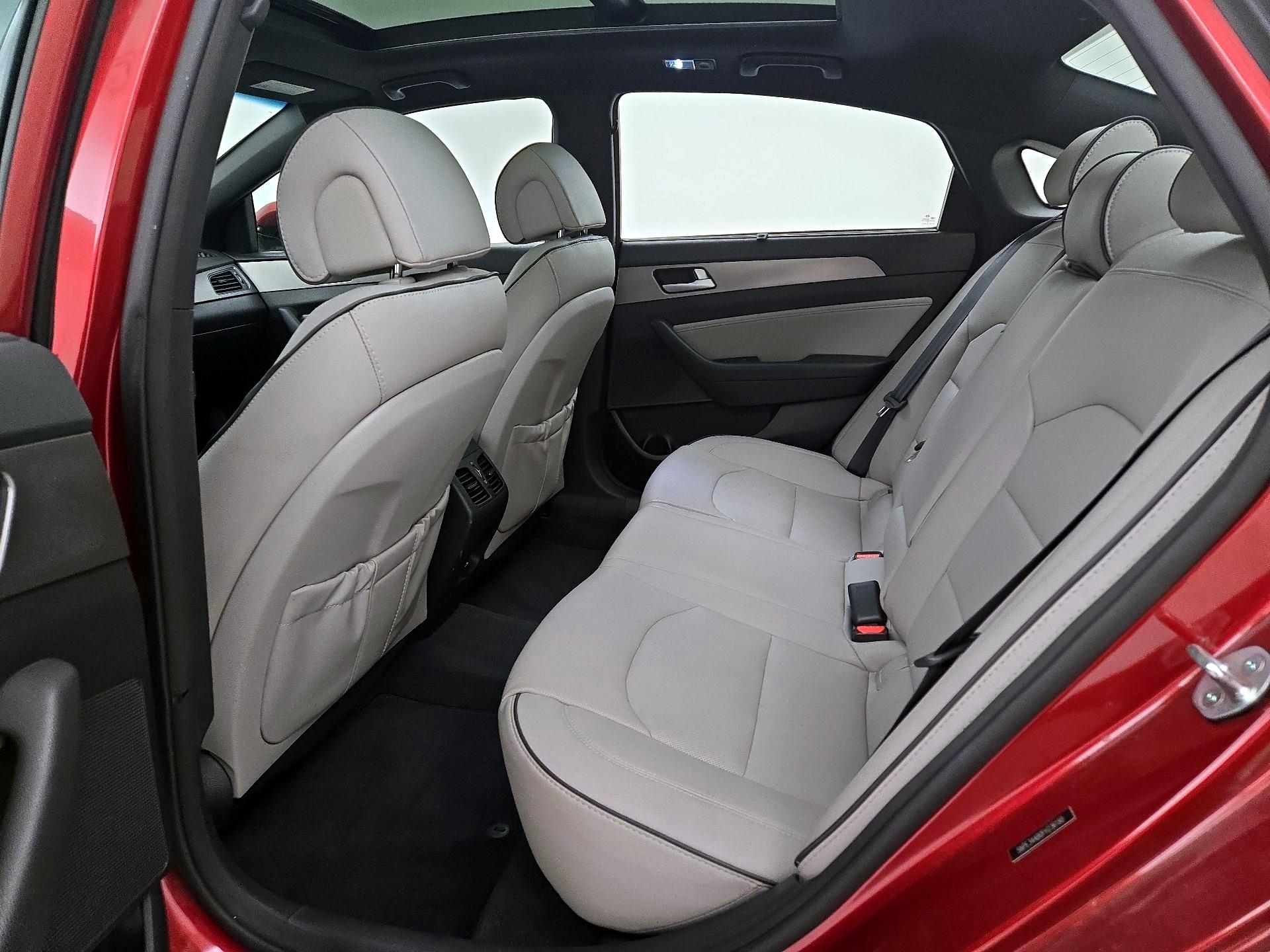 Thumbnail: 2015 Hyundai Sonata - 20