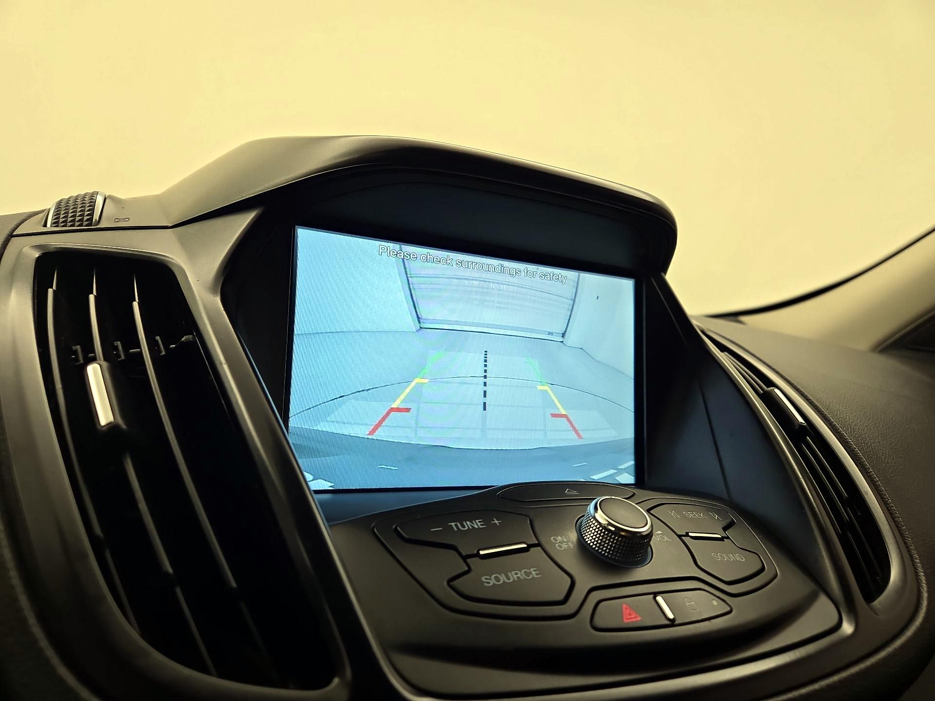 Thumbnail: 2016 Ford Escape - 14