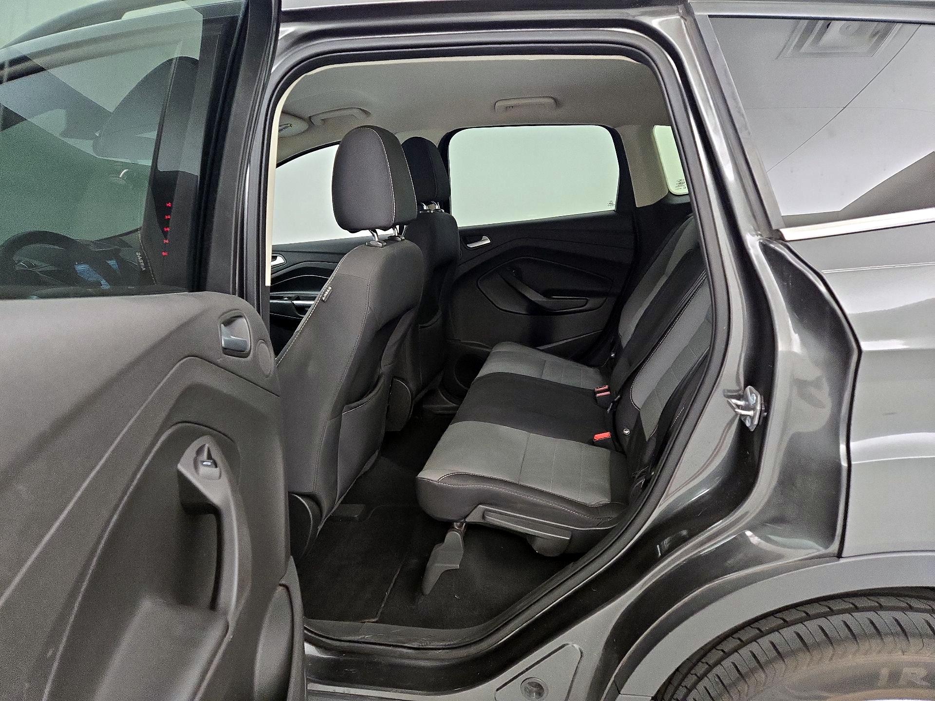 Thumbnail: 2016 Ford Escape - 19