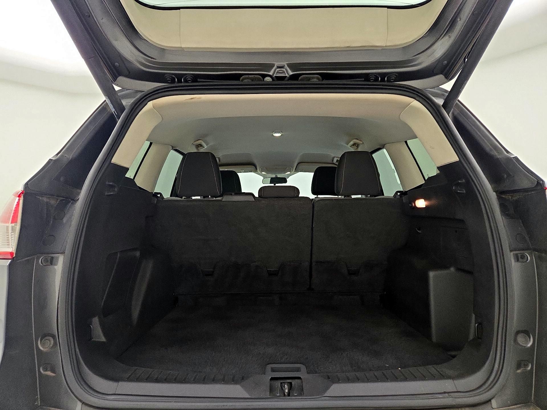 Thumbnail: 2016 Ford Escape - 20