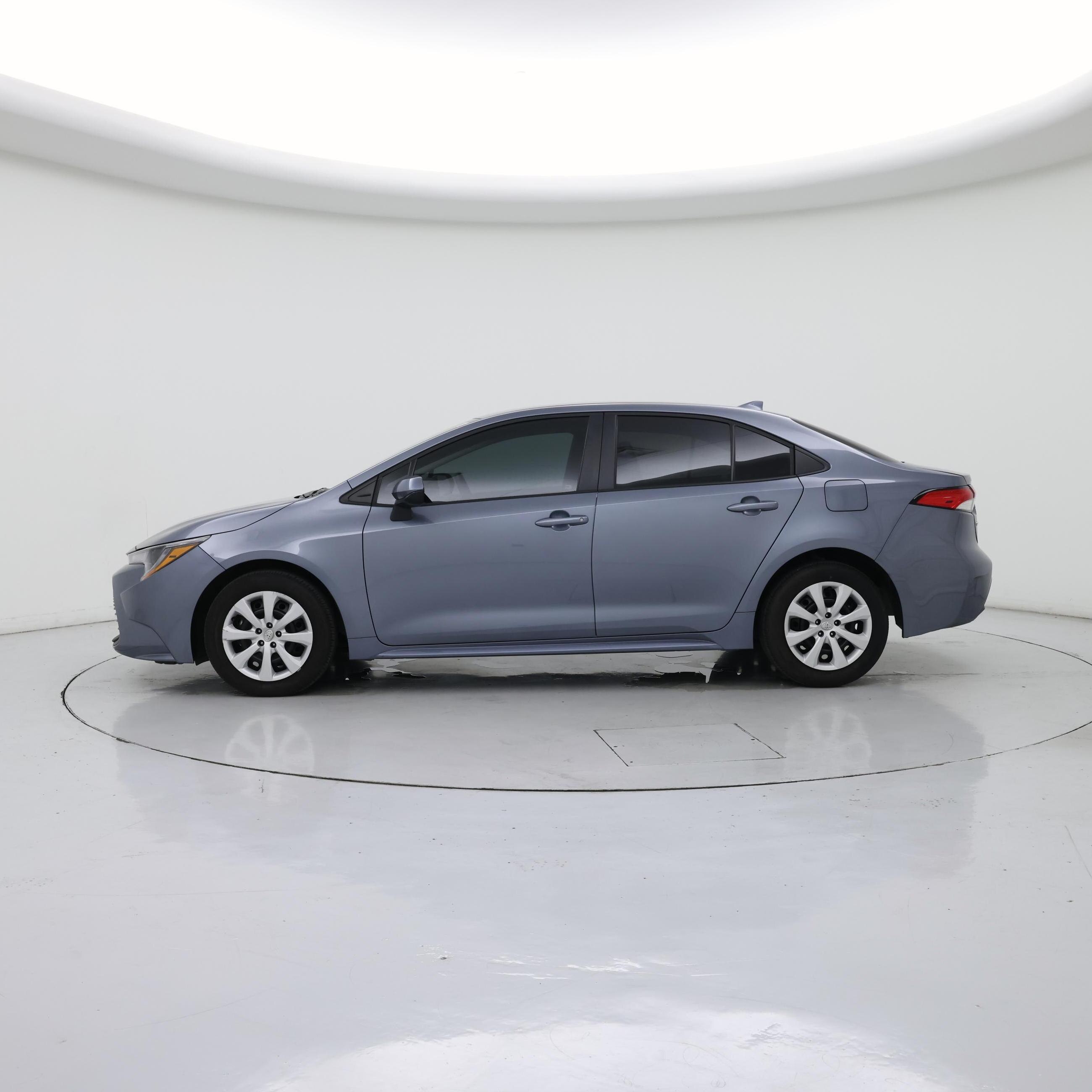 Thumbnail: 2024 Toyota Corolla - 3