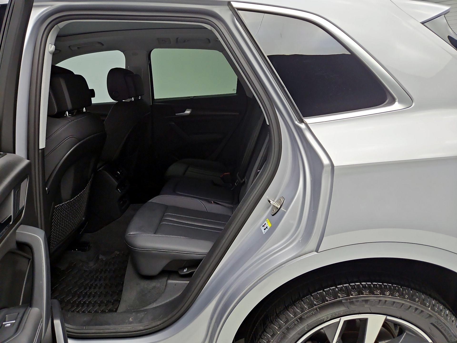 Thumbnail: 2022 Audi Q5 - 20