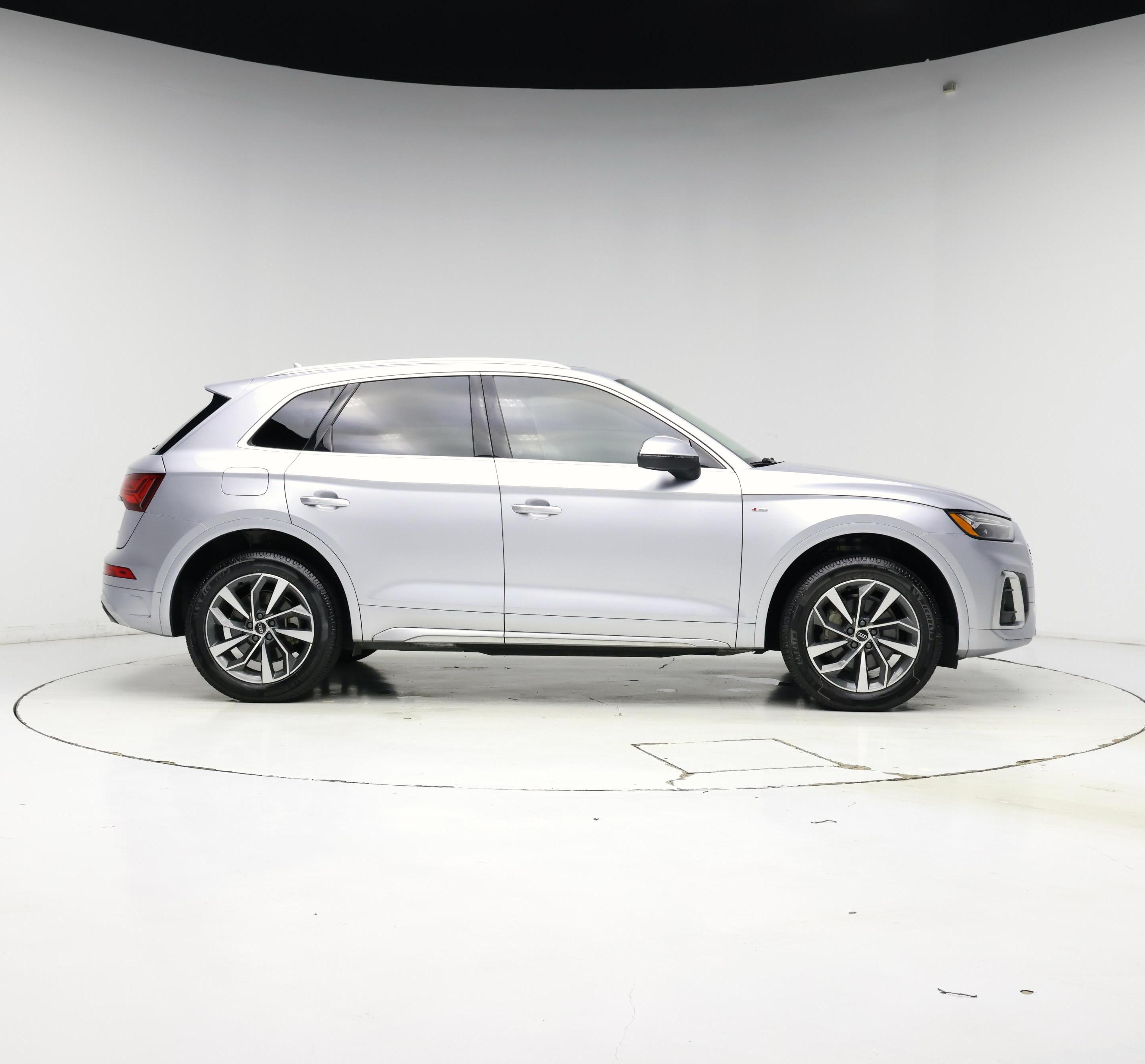 Thumbnail: 2022 Audi Q5 - 7