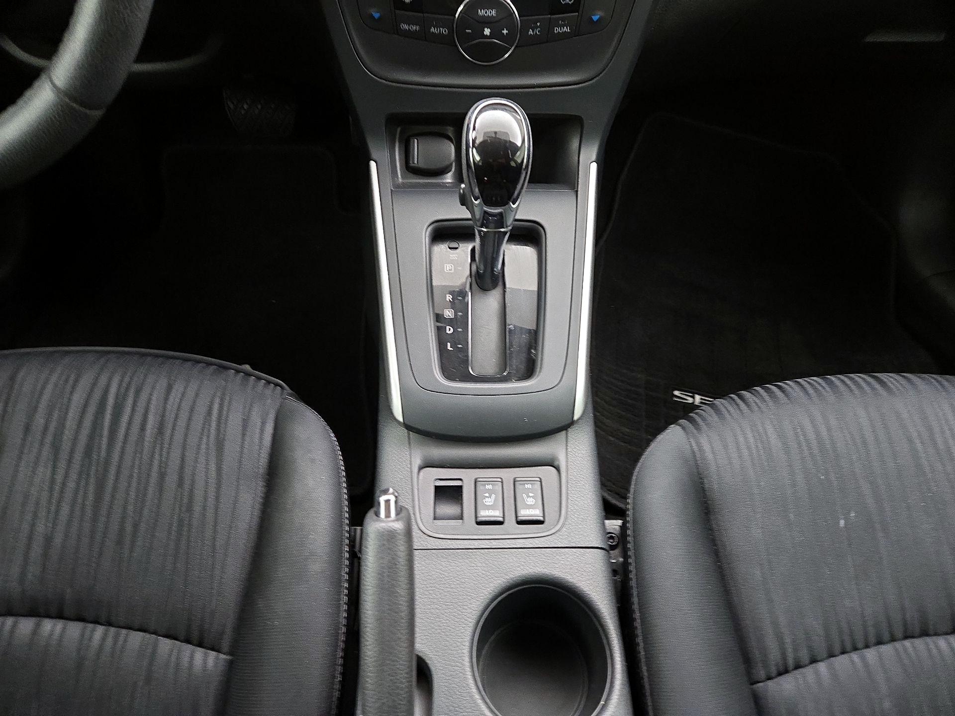 Thumbnail: 2019 Nissan Sentra - 17