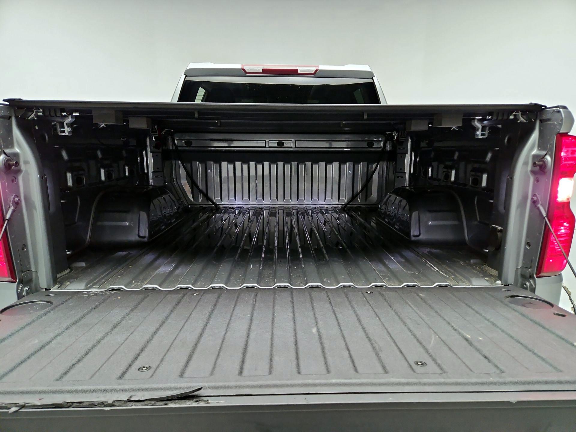 Thumbnail: 2023 Chevrolet Silverado 1500 - 20