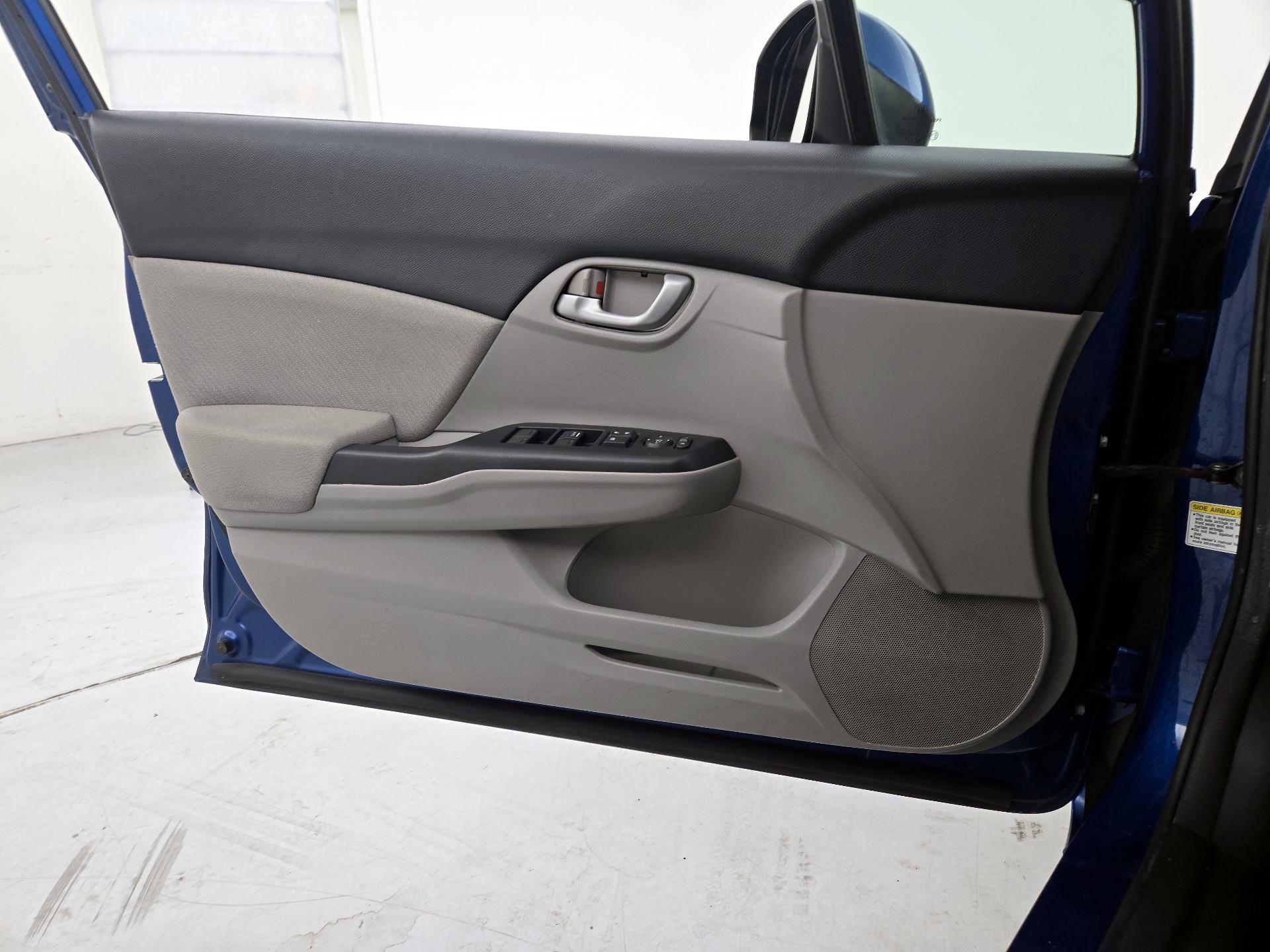 Thumbnail: 2013 Honda Civic - 12