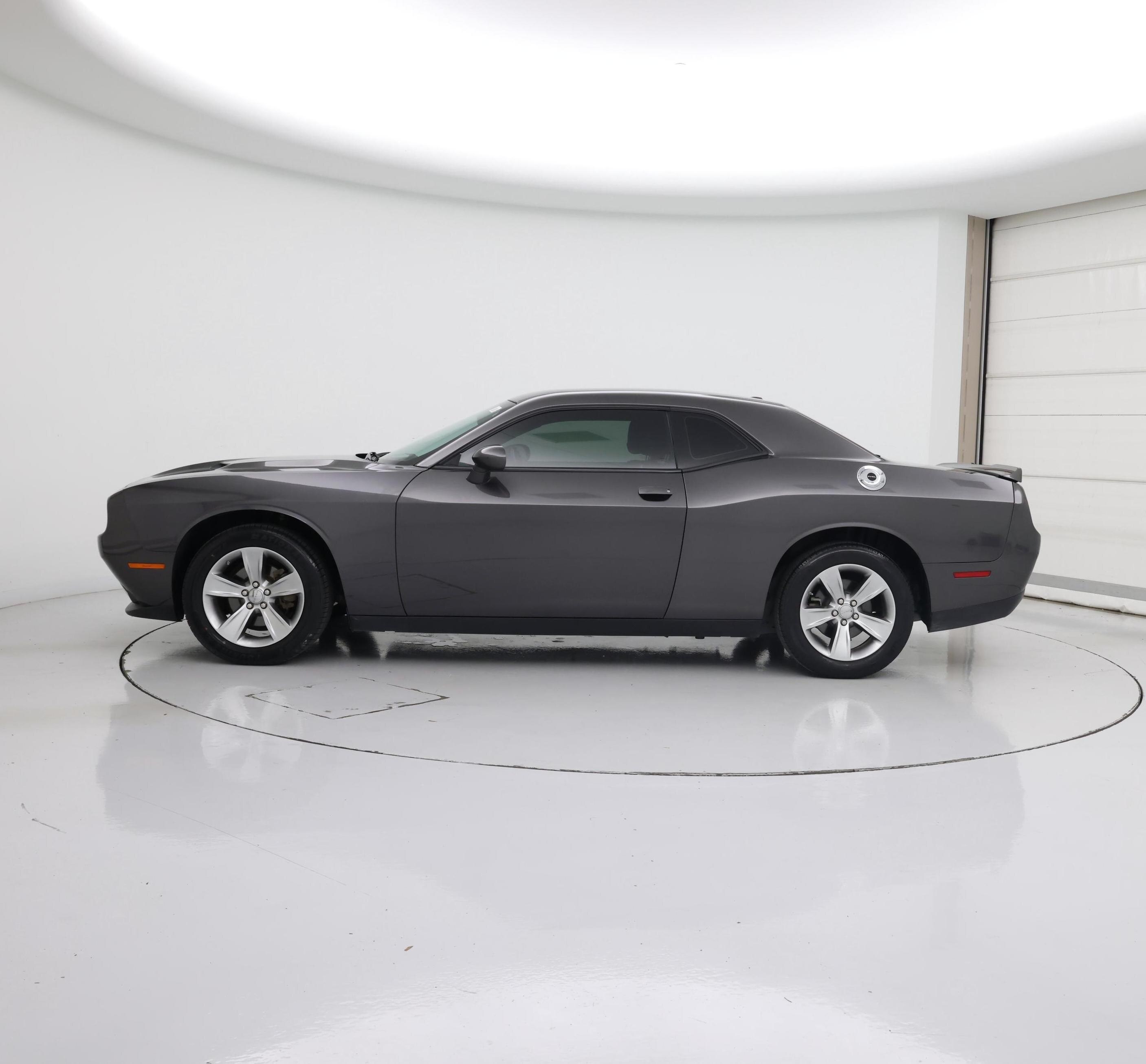 Thumbnail: 2022 Dodge Challenger - 3