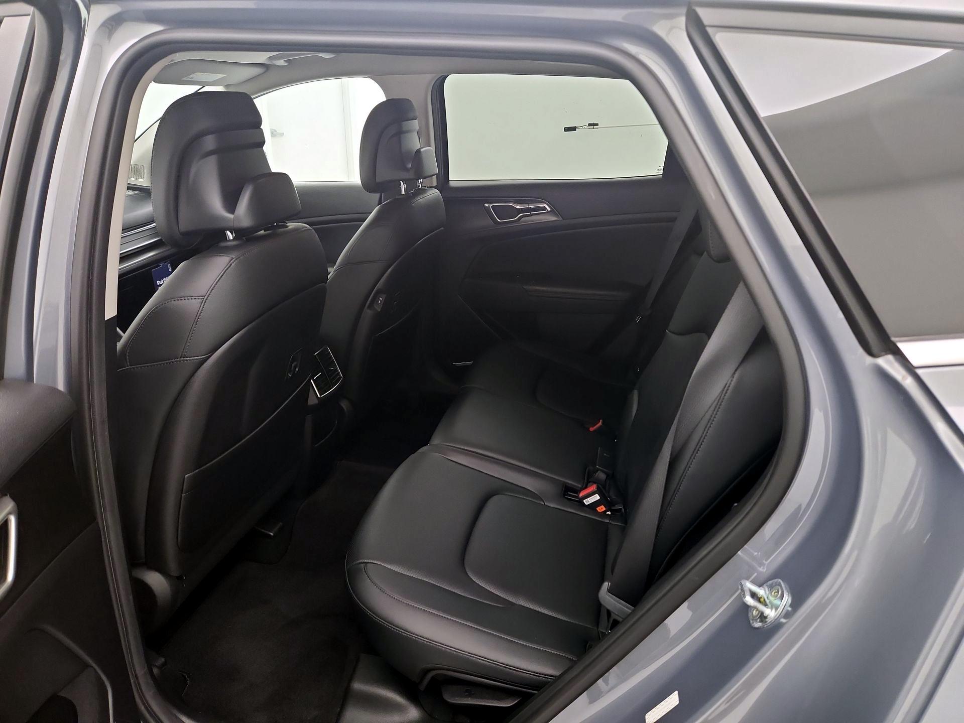 Thumbnail: 2023 Kia Sportage - 20
