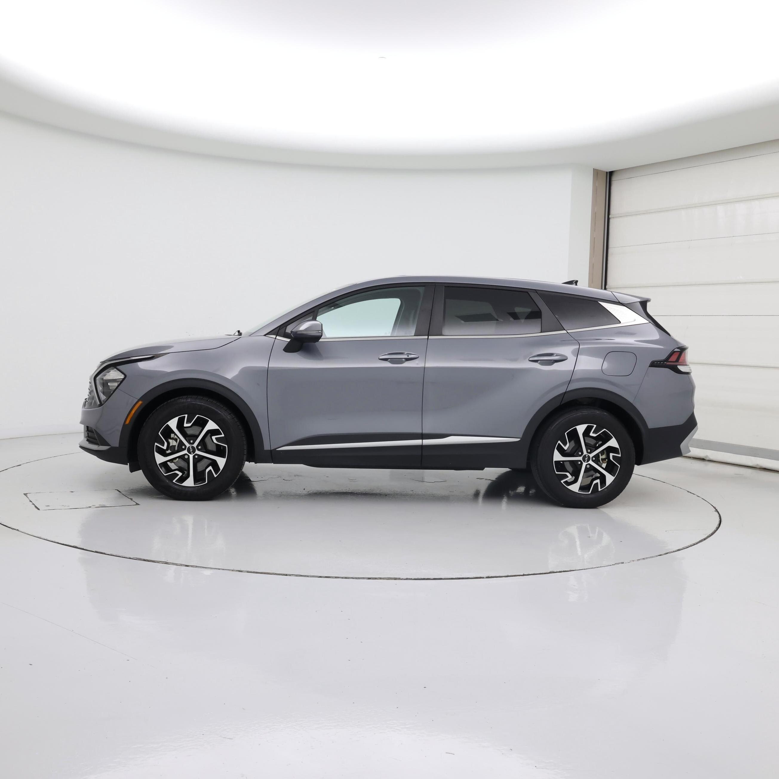 Thumbnail: 2023 Kia Sportage - 3