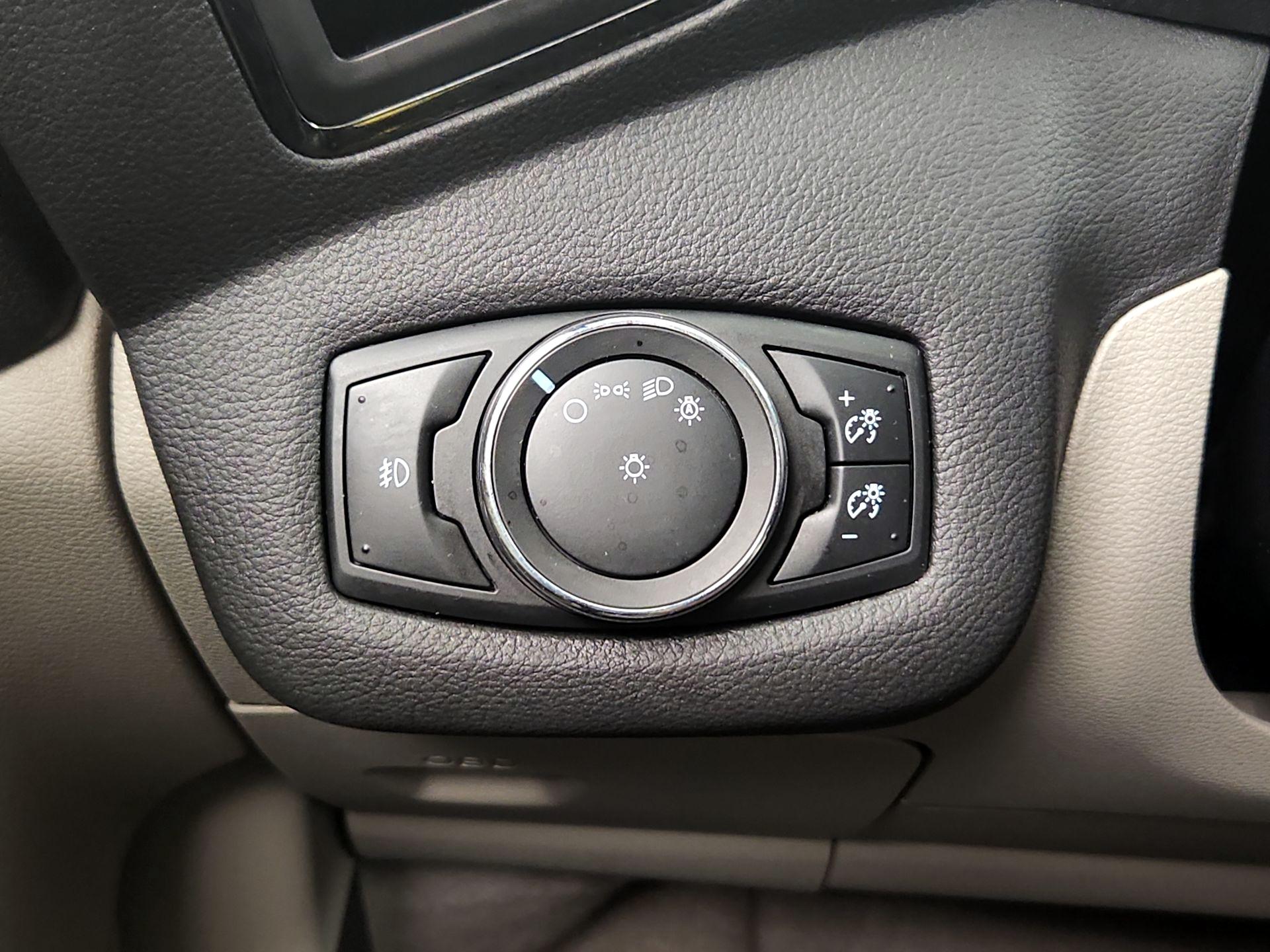 Thumbnail: 2015 Ford Escape - 13