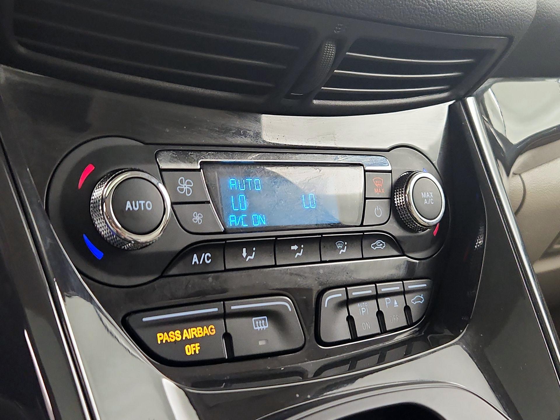 Thumbnail: 2015 Ford Escape - 16