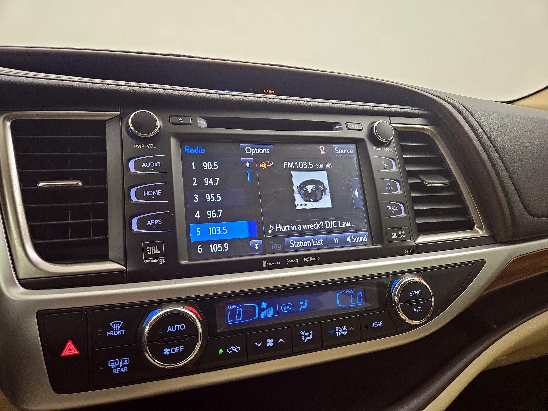 Thumbnail: 2019 Toyota Highlander - 16