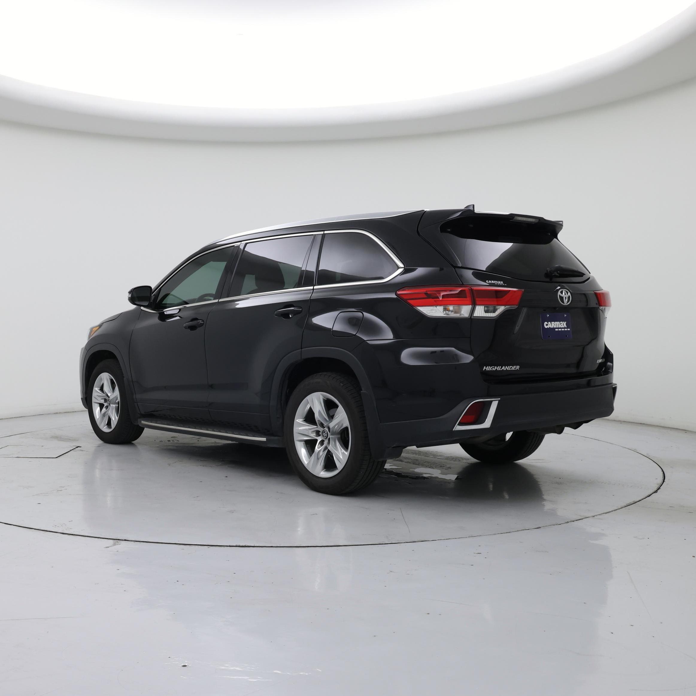 Thumbnail: 2019 Toyota Highlander - 2