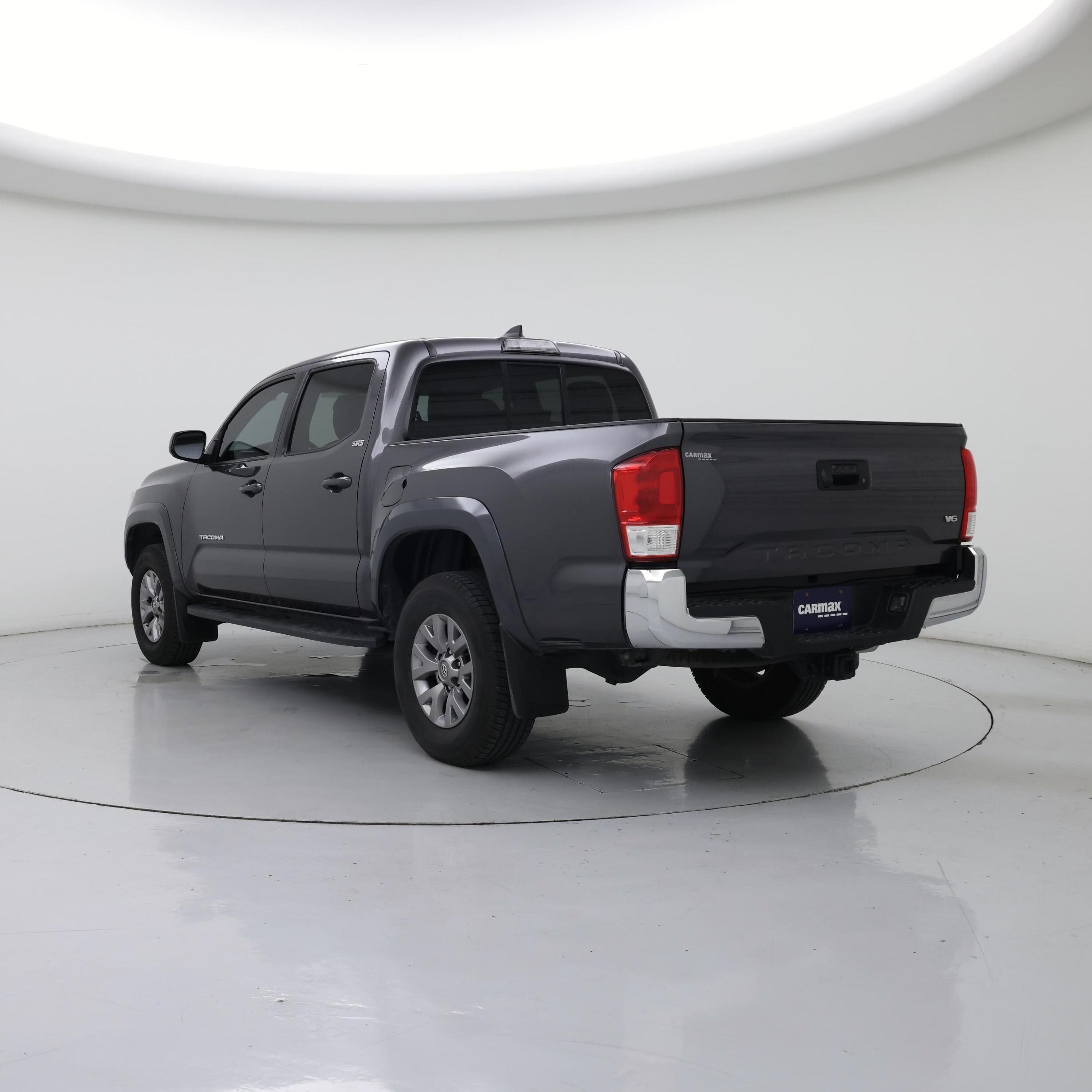 Thumbnail: 2017 Toyota Tacoma - 2