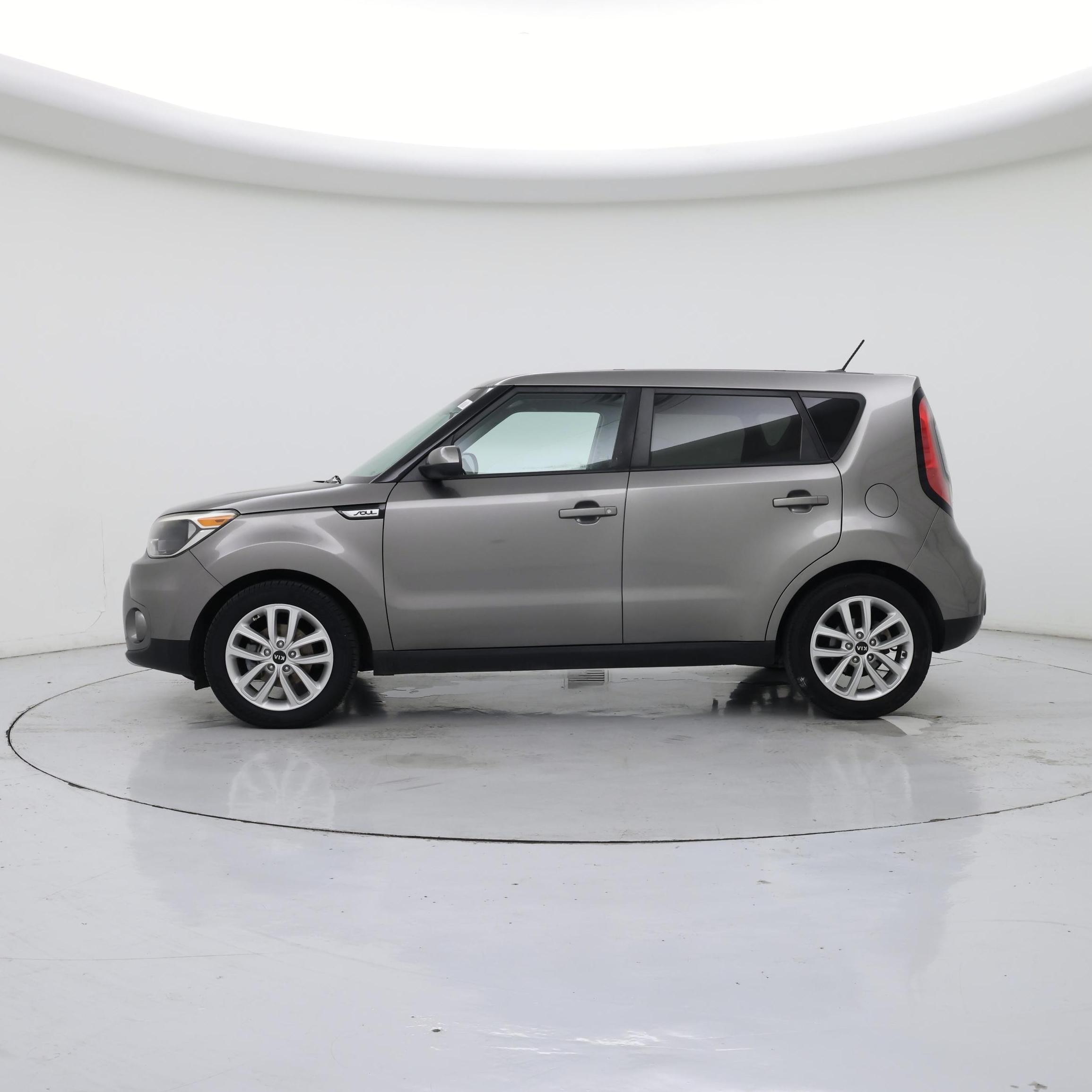 Thumbnail: 2018 Kia Soul - 3