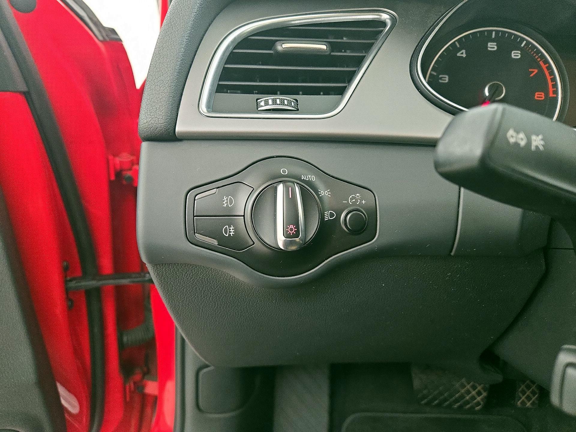 Thumbnail: 2015 Audi A4 - 13