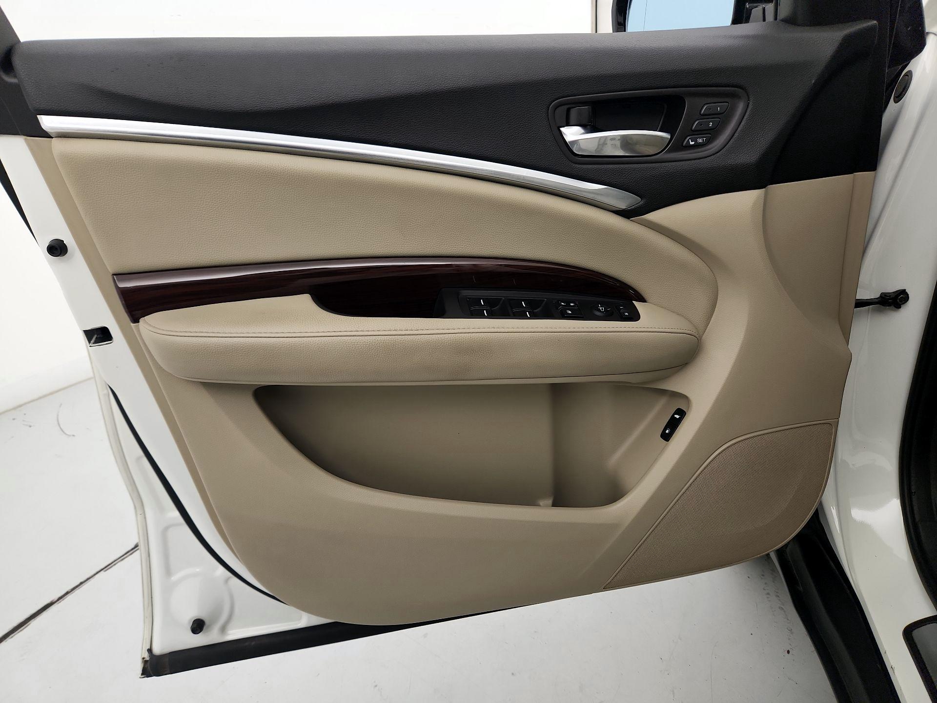 Thumbnail: 2016 Acura MDX - 12