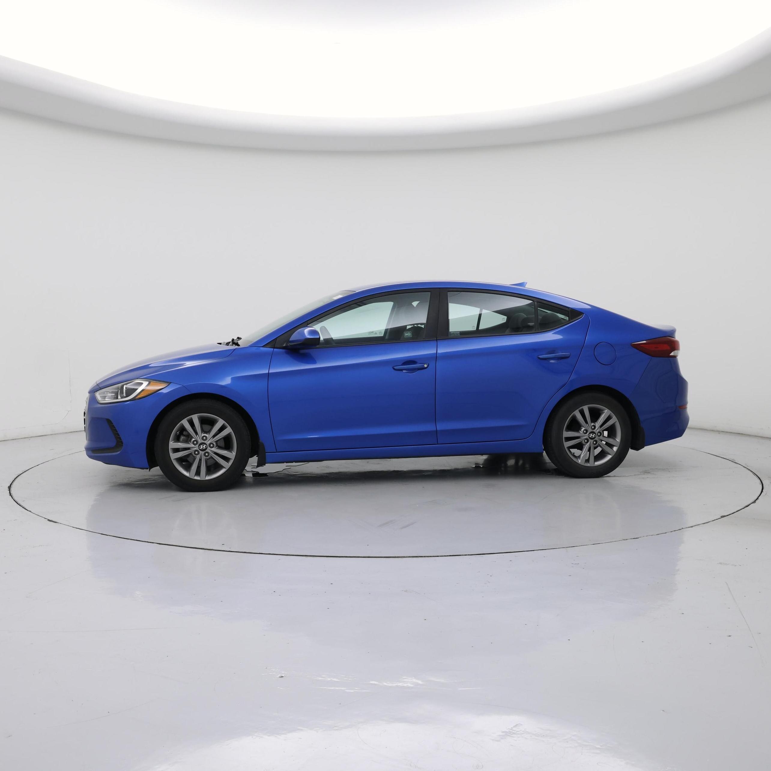 Thumbnail: 2017 Hyundai Elantra - 3