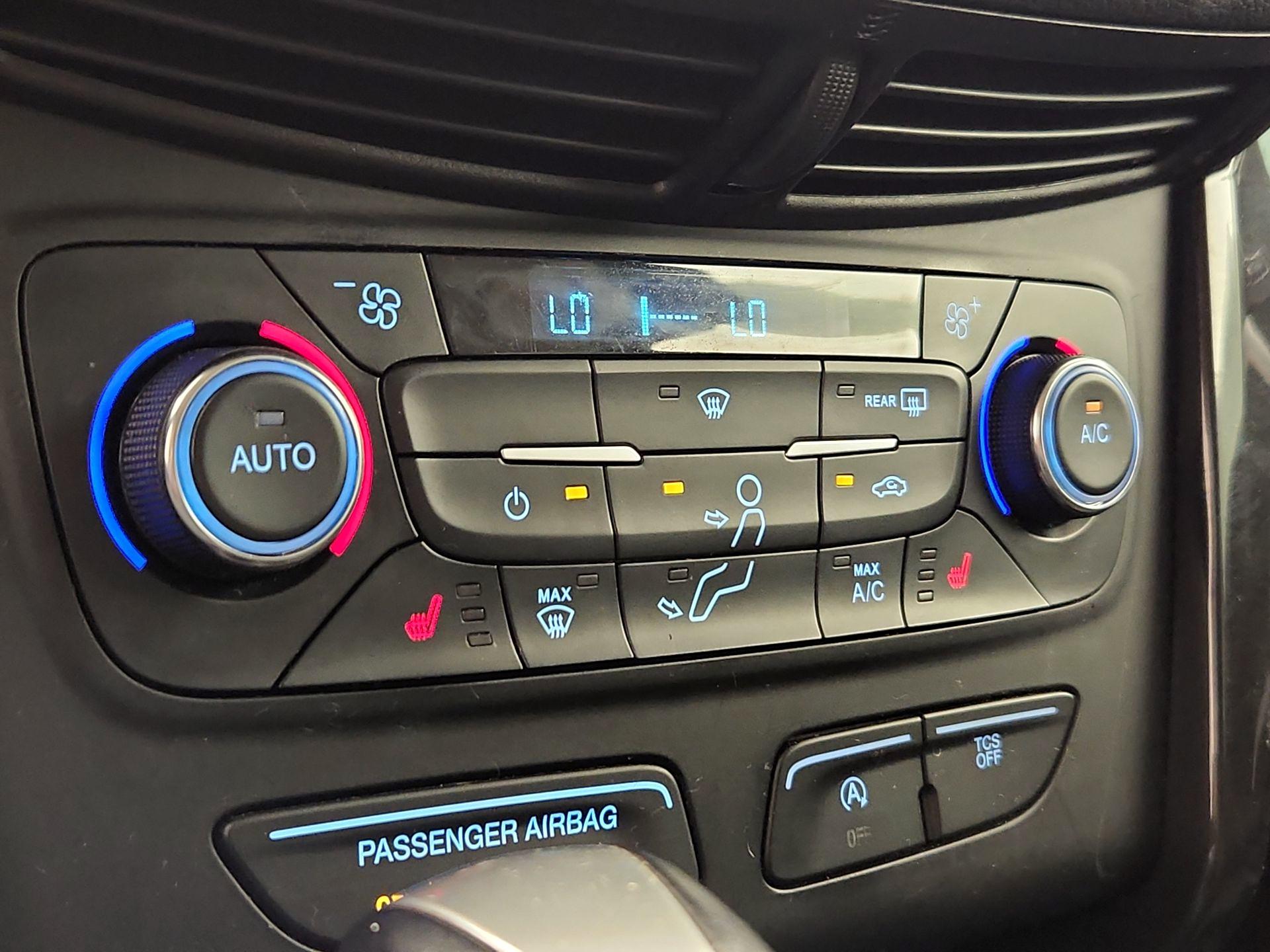 Thumbnail: 2017 Ford Escape - 17