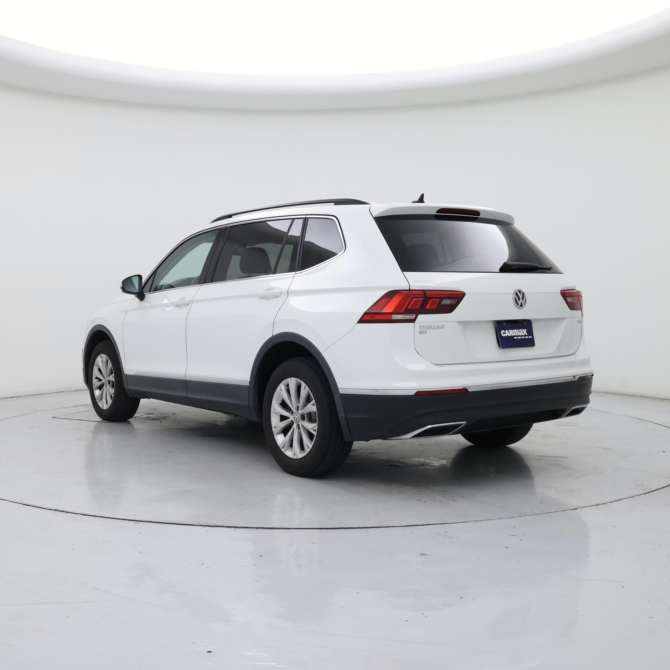 Thumbnail: 2018 Volkswagen Tiguan - 2