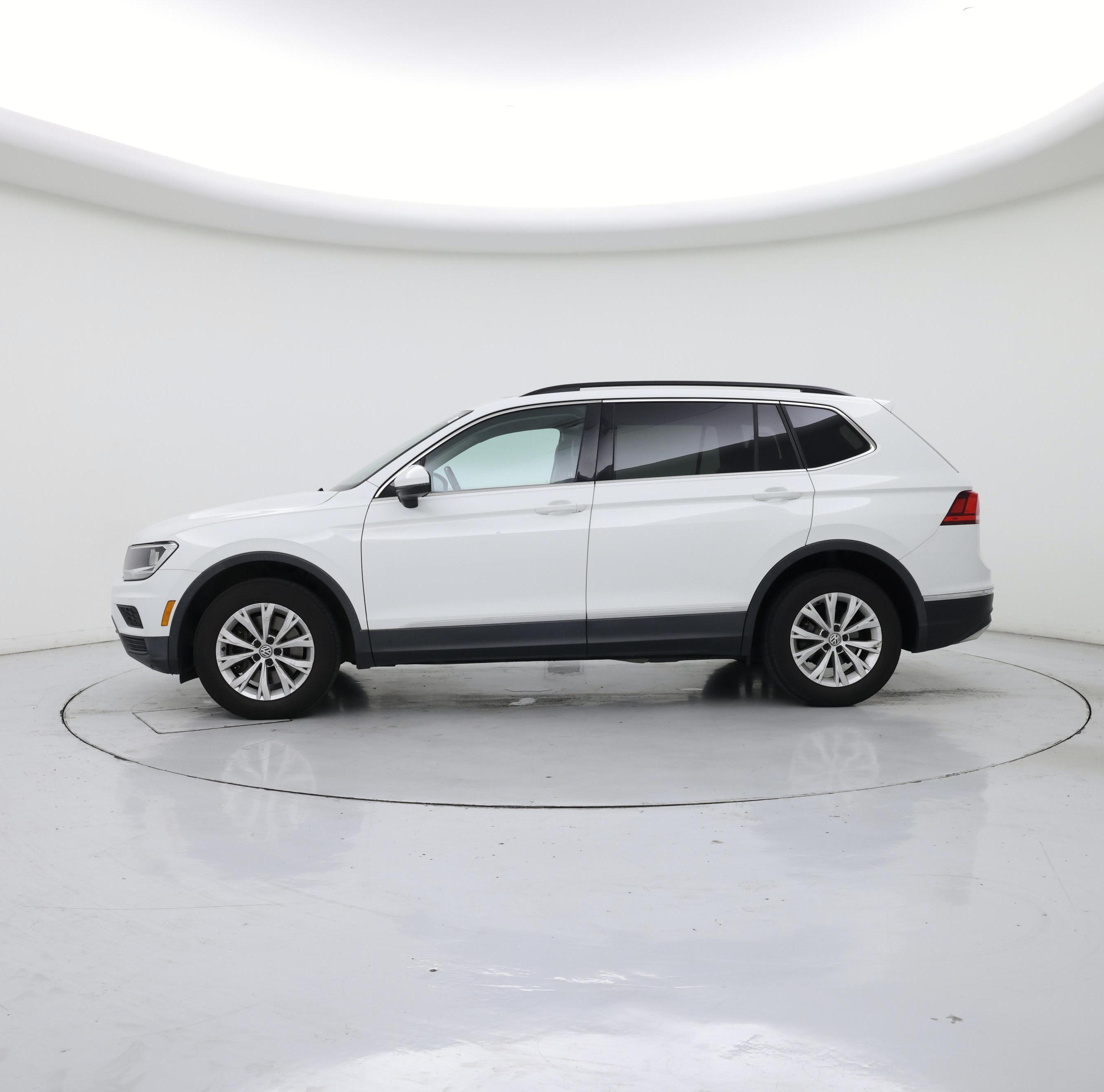 Thumbnail: 2018 Volkswagen Tiguan - 3