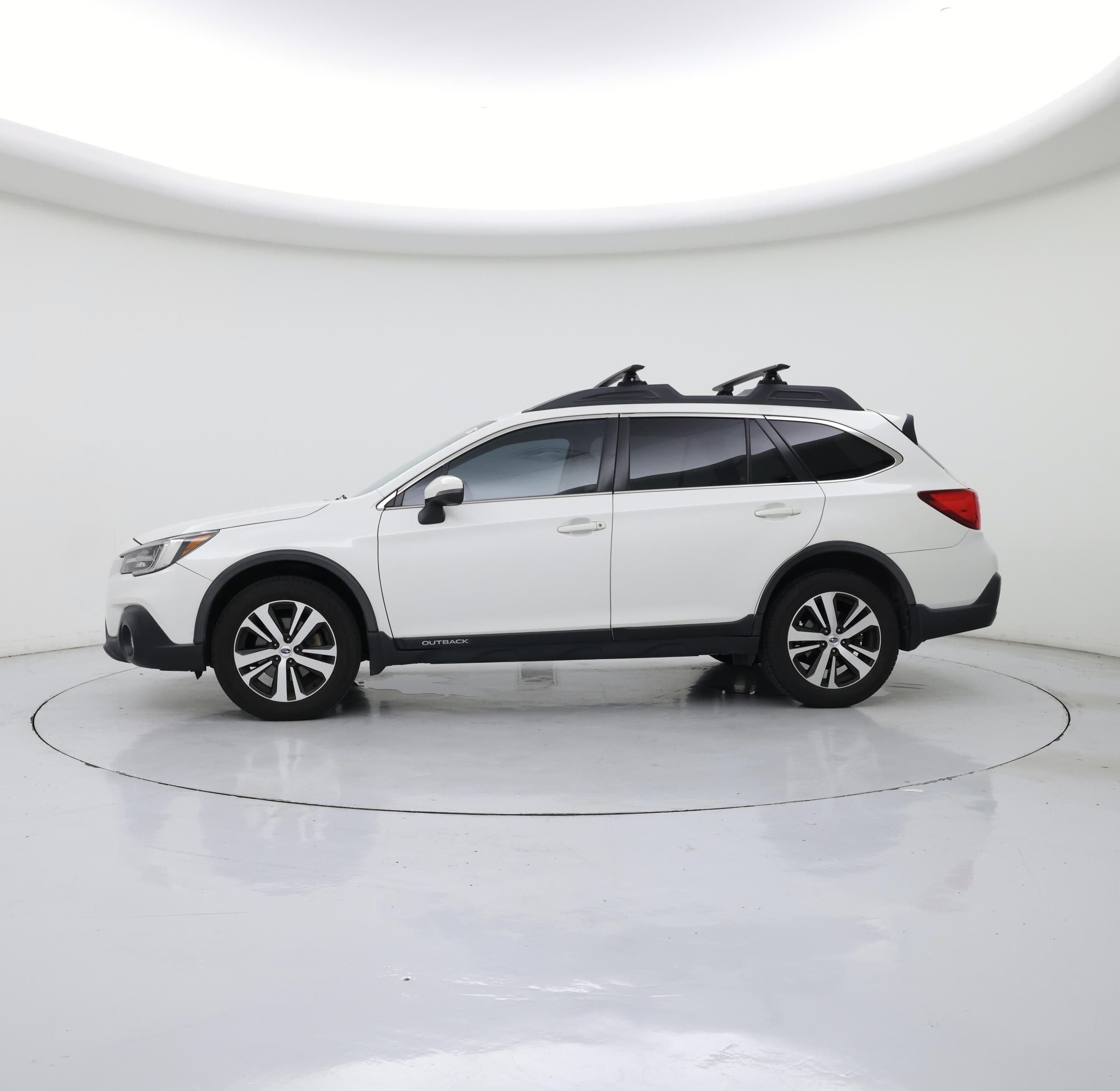 Thumbnail: 2018 Subaru Outback - 3