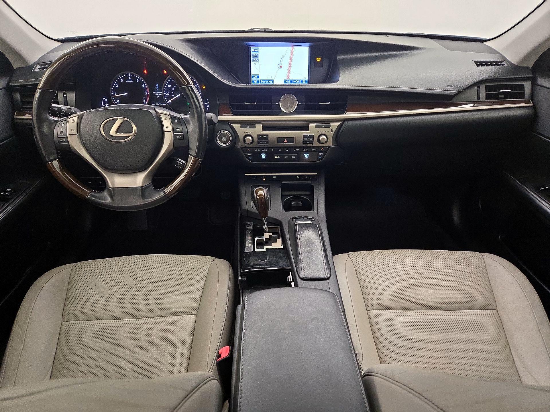 Thumbnail: 2014 Lexus ES - 9