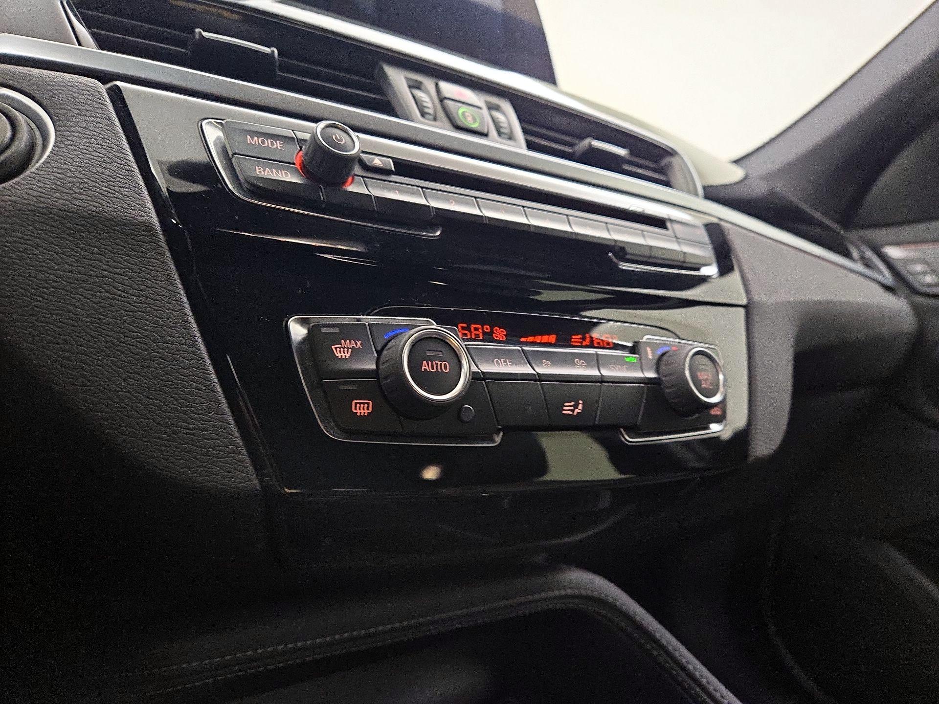 Thumbnail: 2019 BMW X1 - 16