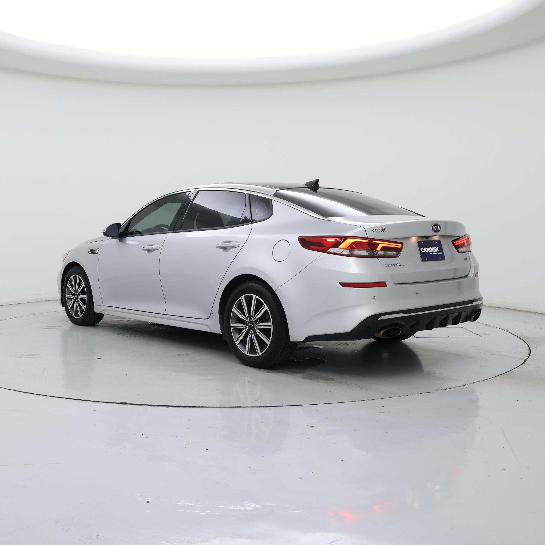 Thumbnail: 2020 Kia Optima - 2