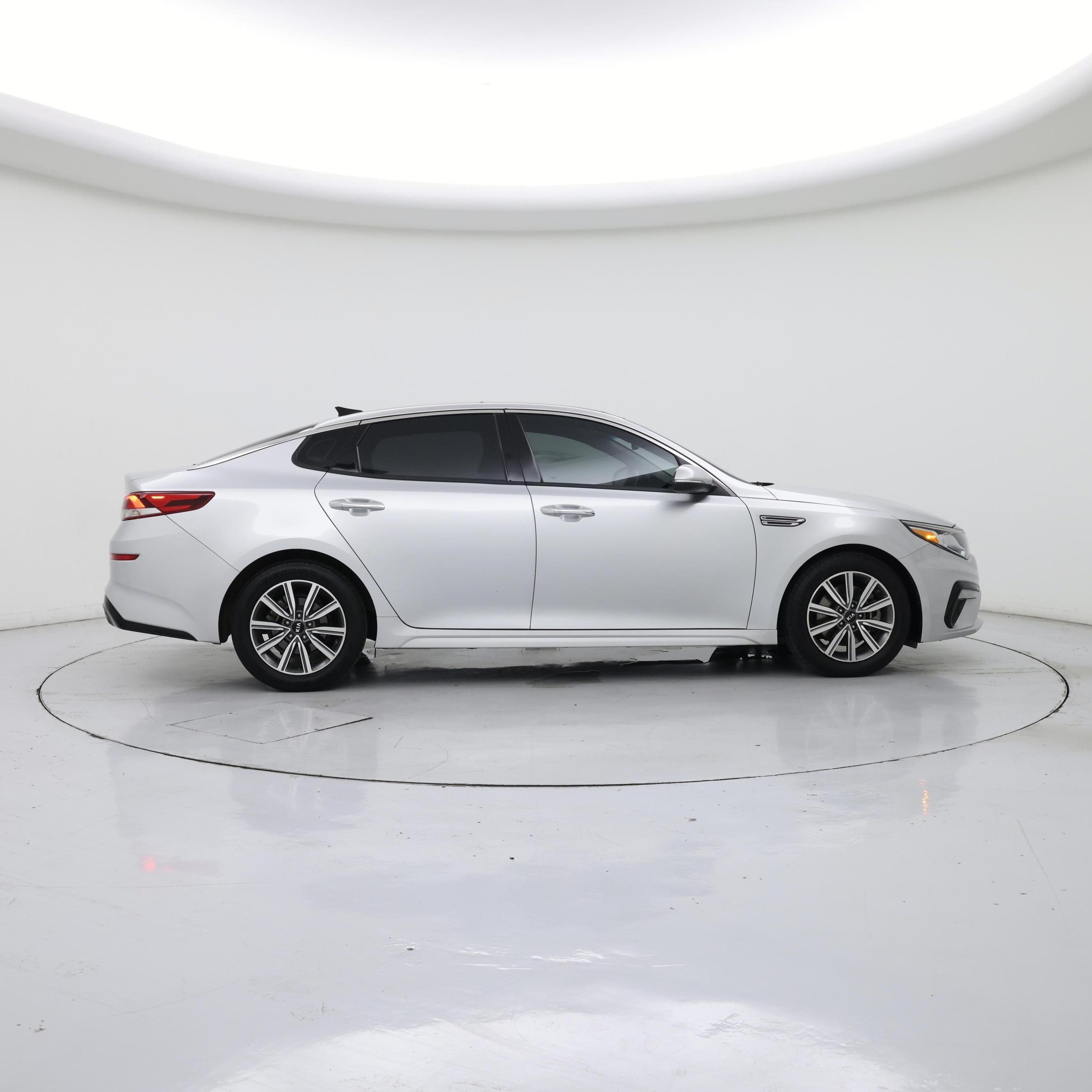 Thumbnail: 2020 Kia Optima - 7