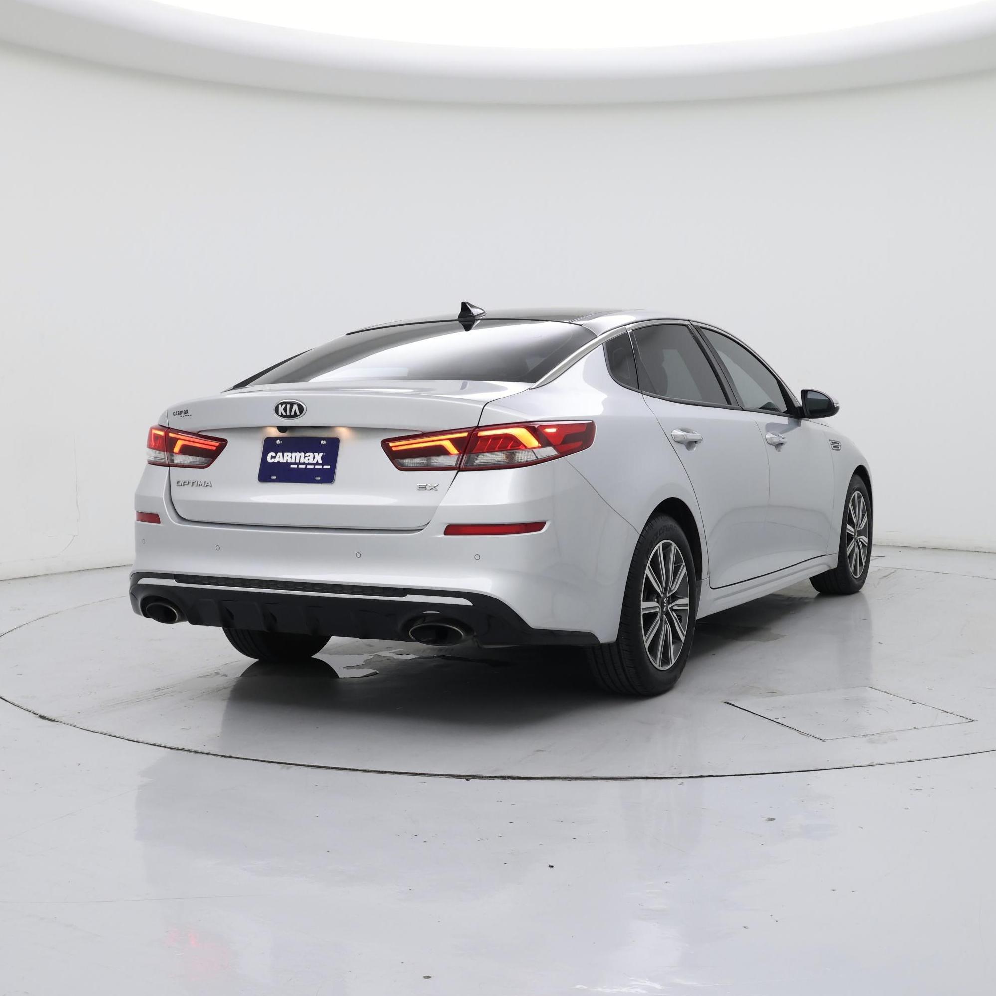 Thumbnail: 2020 Kia Optima - 8