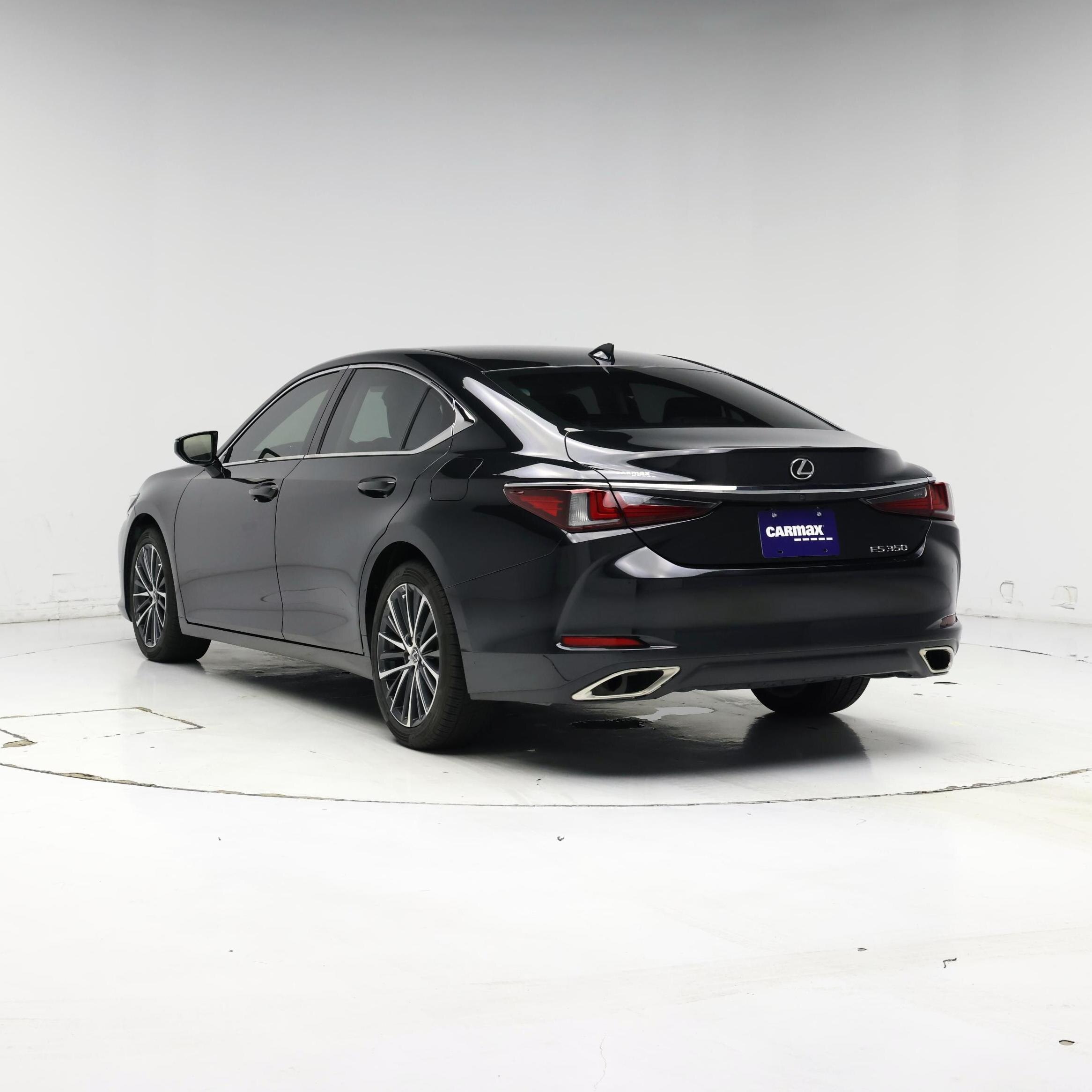 Thumbnail: 2022 Lexus ES - 2
