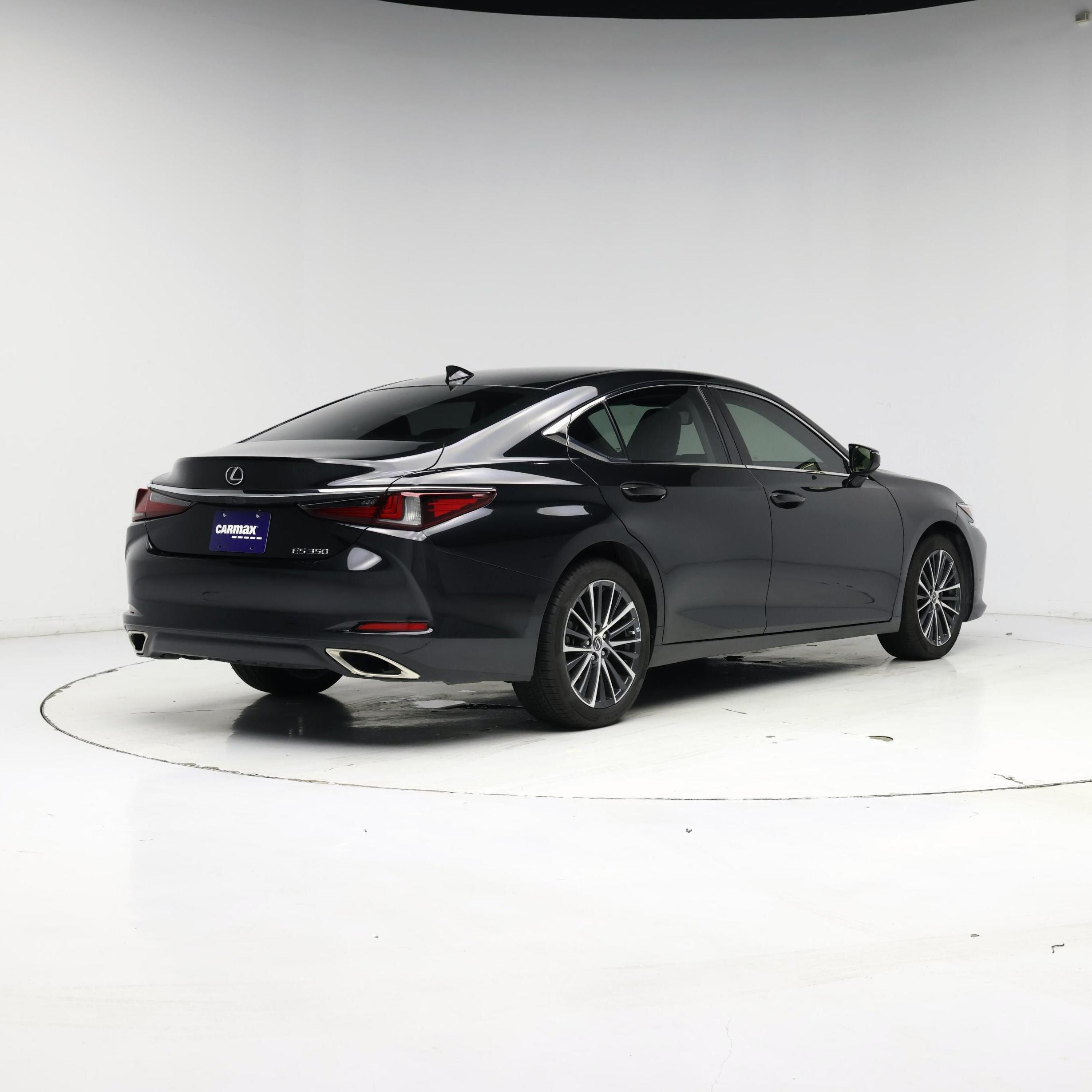 Thumbnail: 2022 Lexus ES - 8