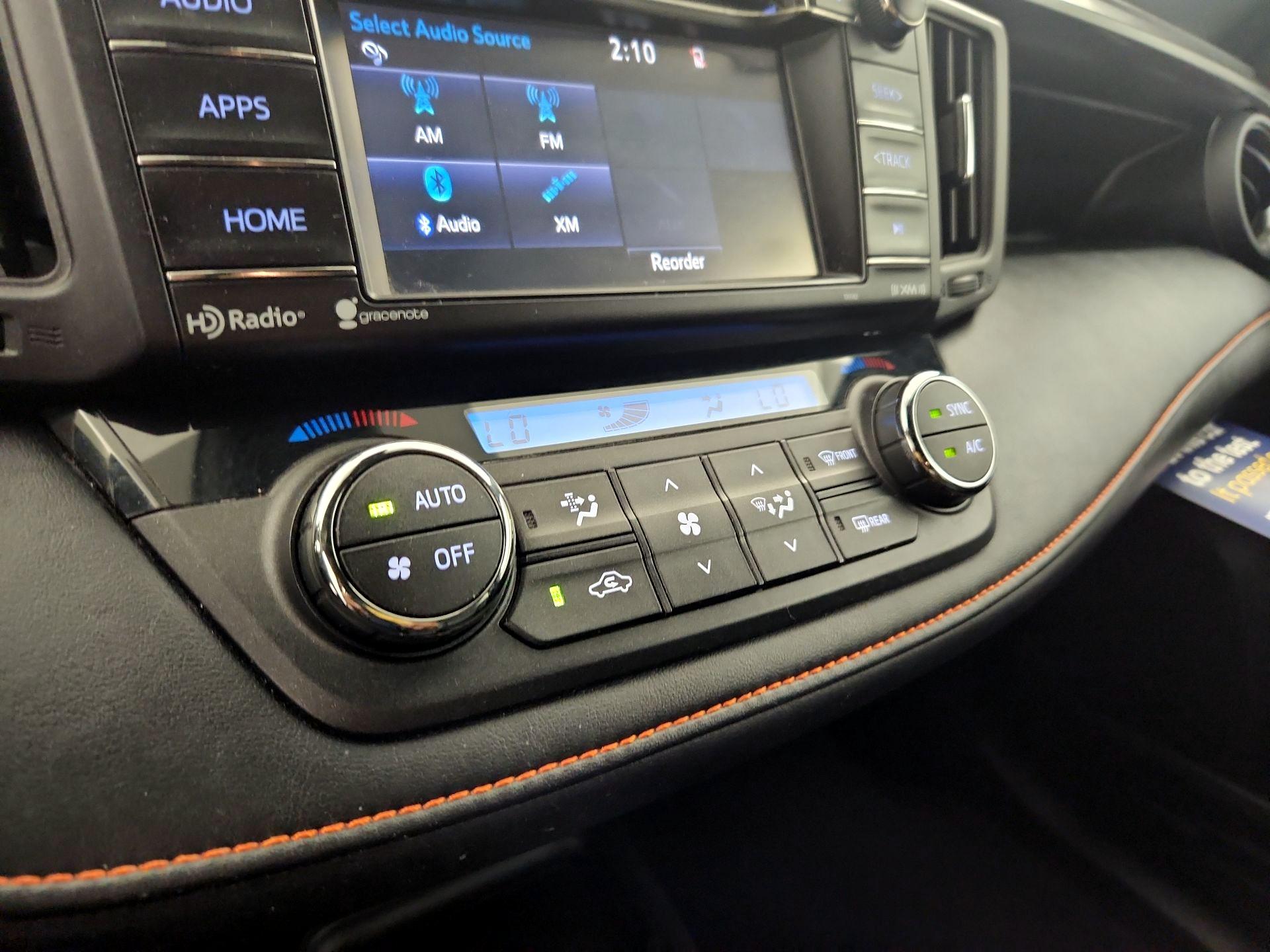 Thumbnail: 2017 Toyota RAV4 - 16