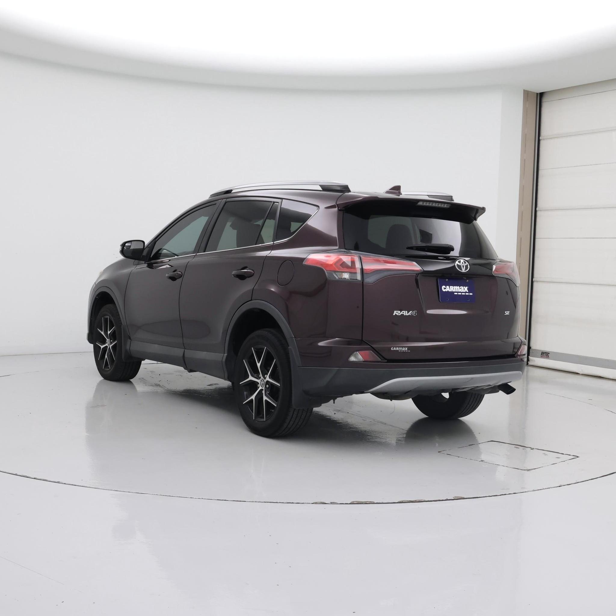 Thumbnail: 2017 Toyota RAV4 - 2