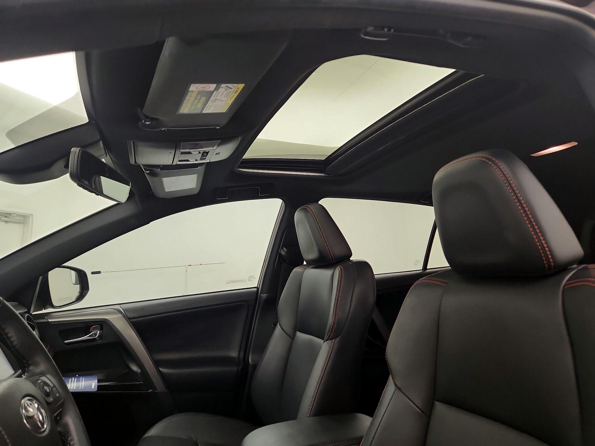 Thumbnail: 2017 Toyota RAV4 - 19