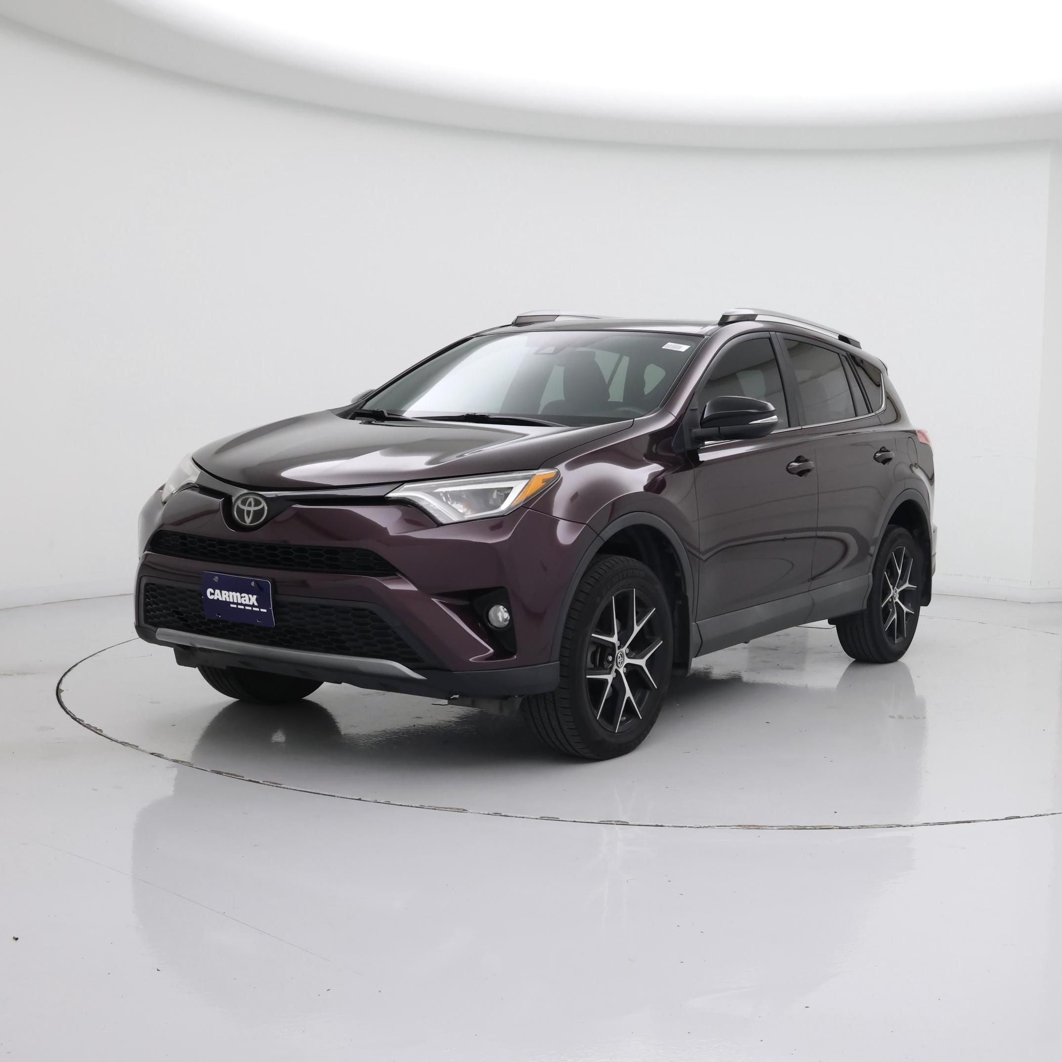 Thumbnail: 2017 Toyota RAV4 - 4