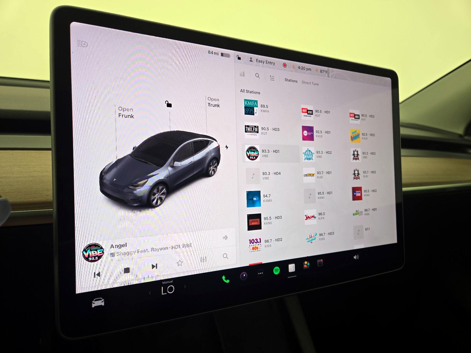 Thumbnail: 2022 Tesla Model Y - 15