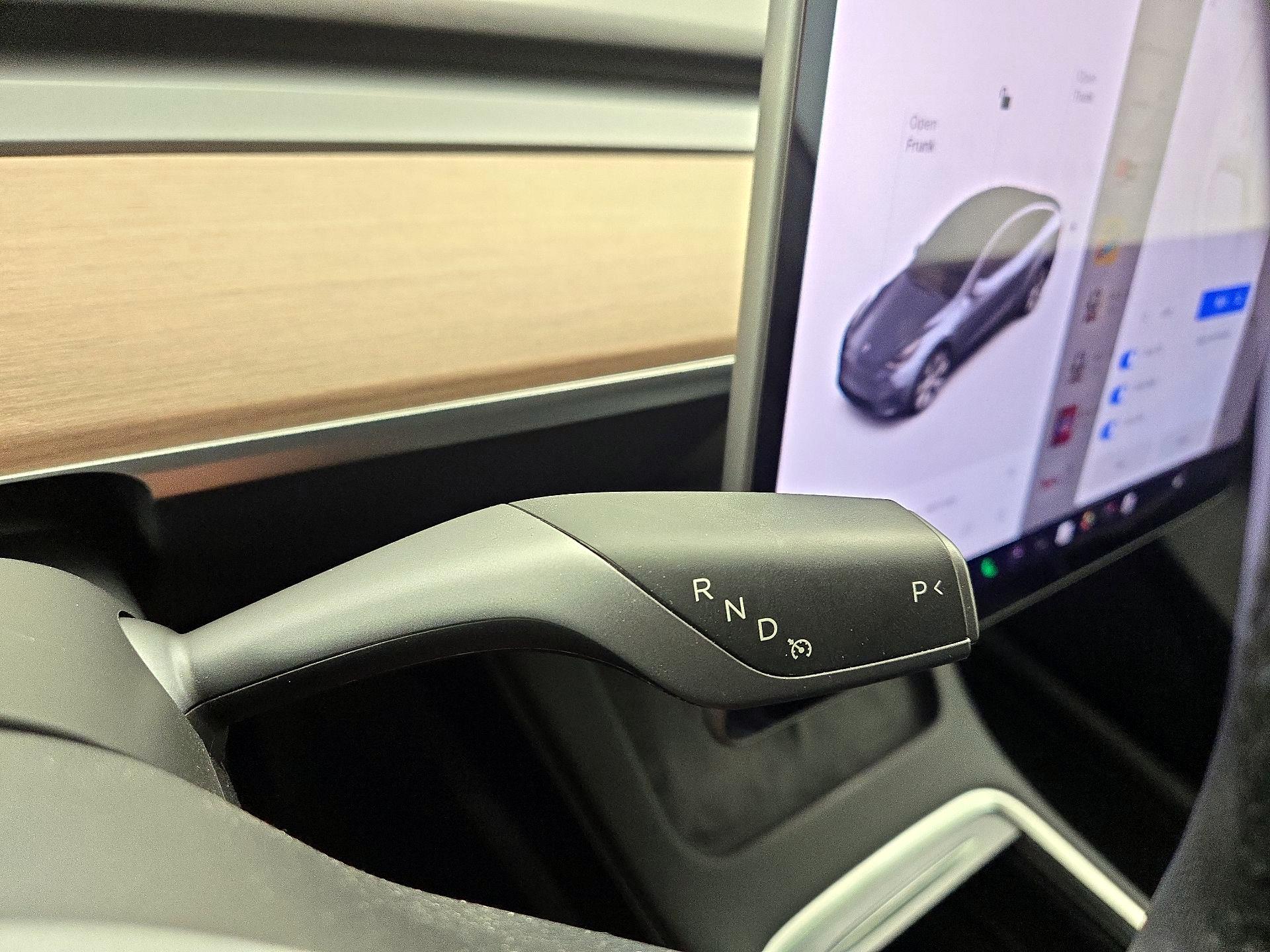 Thumbnail: 2022 Tesla Model Y - 17