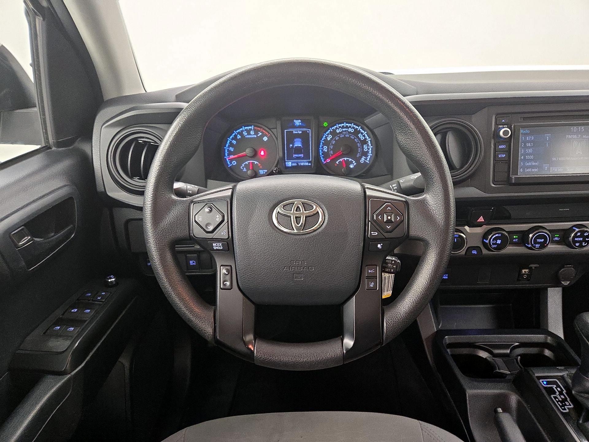 Thumbnail: 2018 Toyota Tacoma - 10