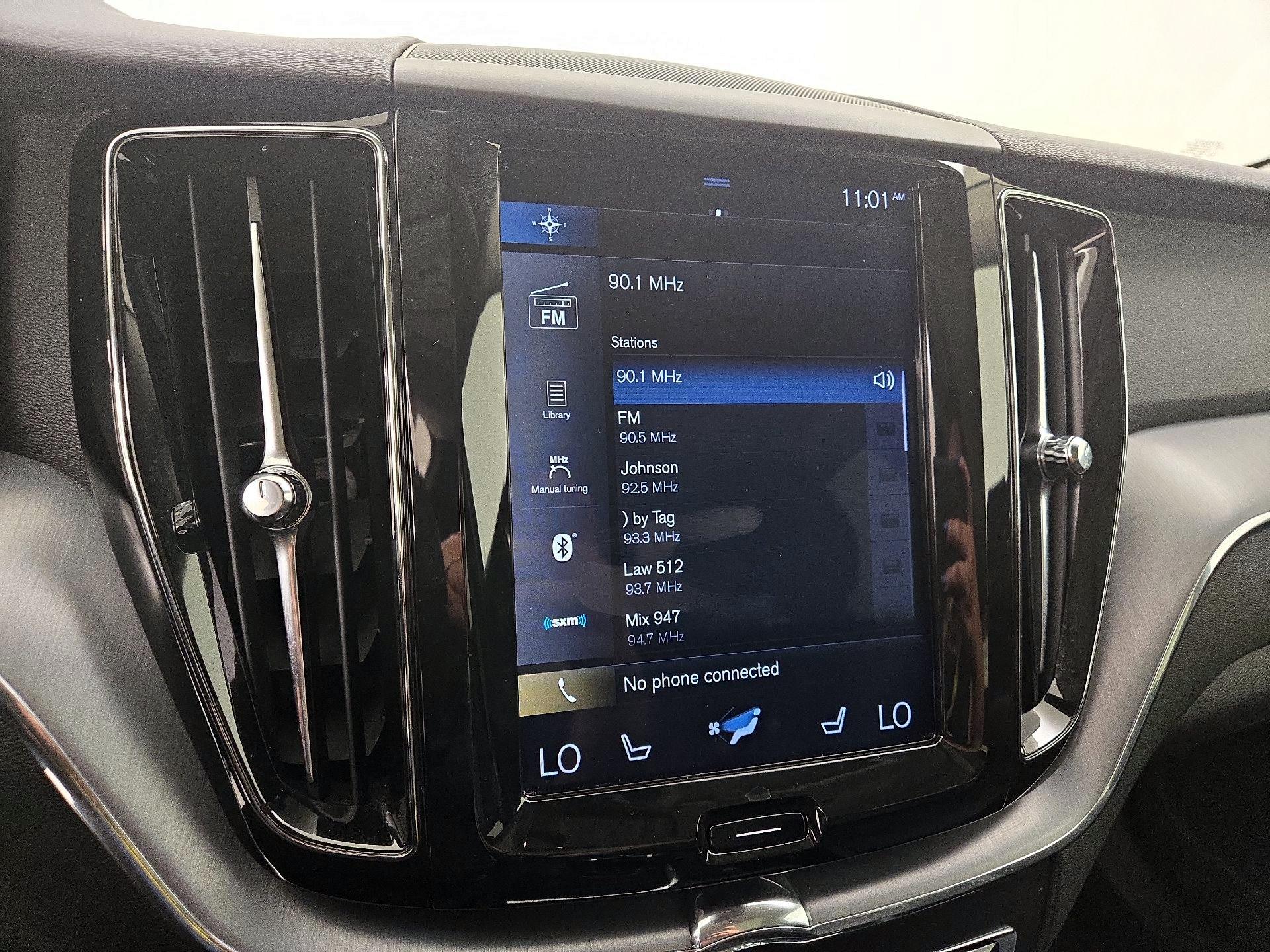 Thumbnail: 2019 Volvo XC60 - 16