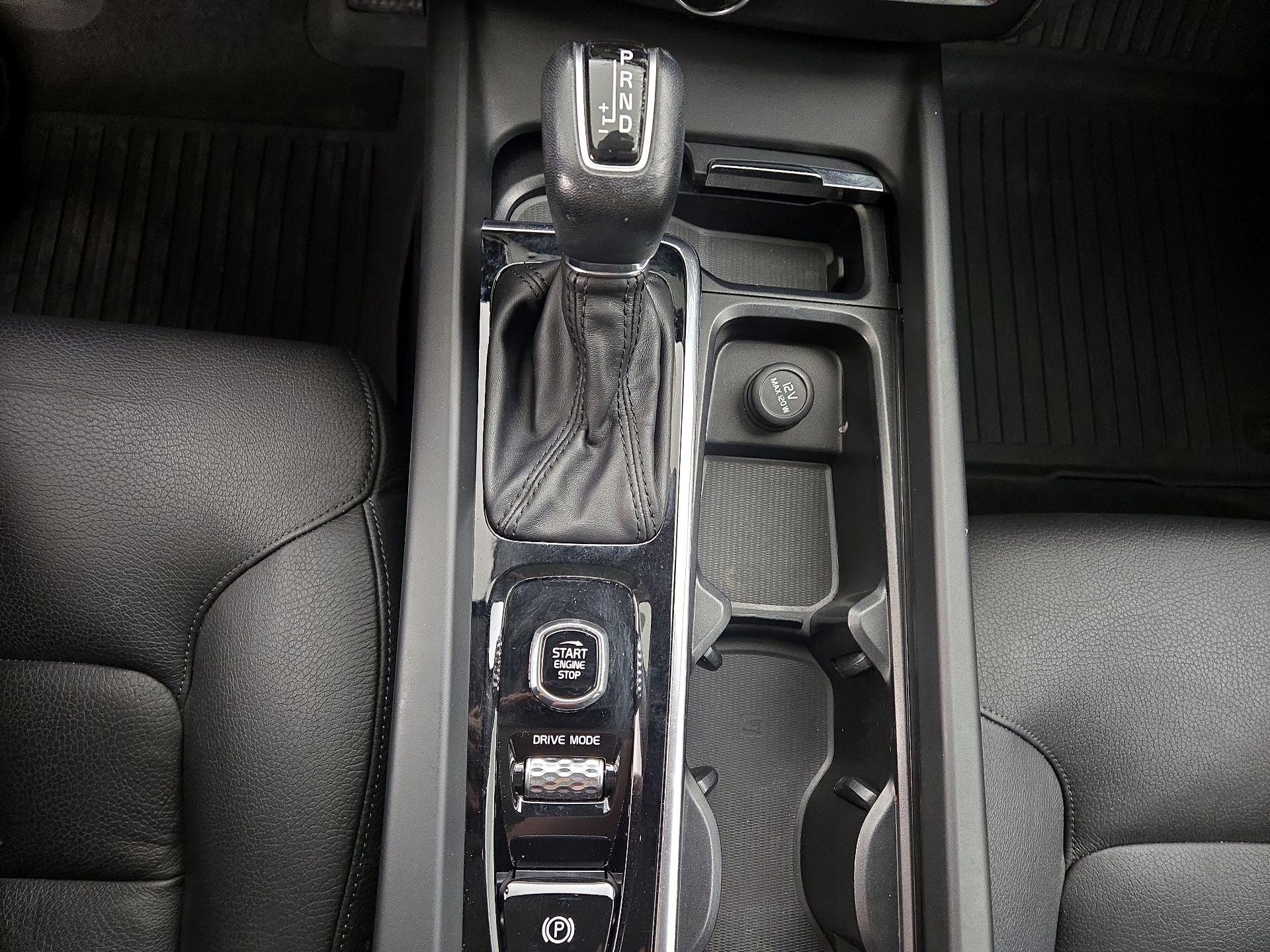 Thumbnail: 2019 Volvo XC60 - 18