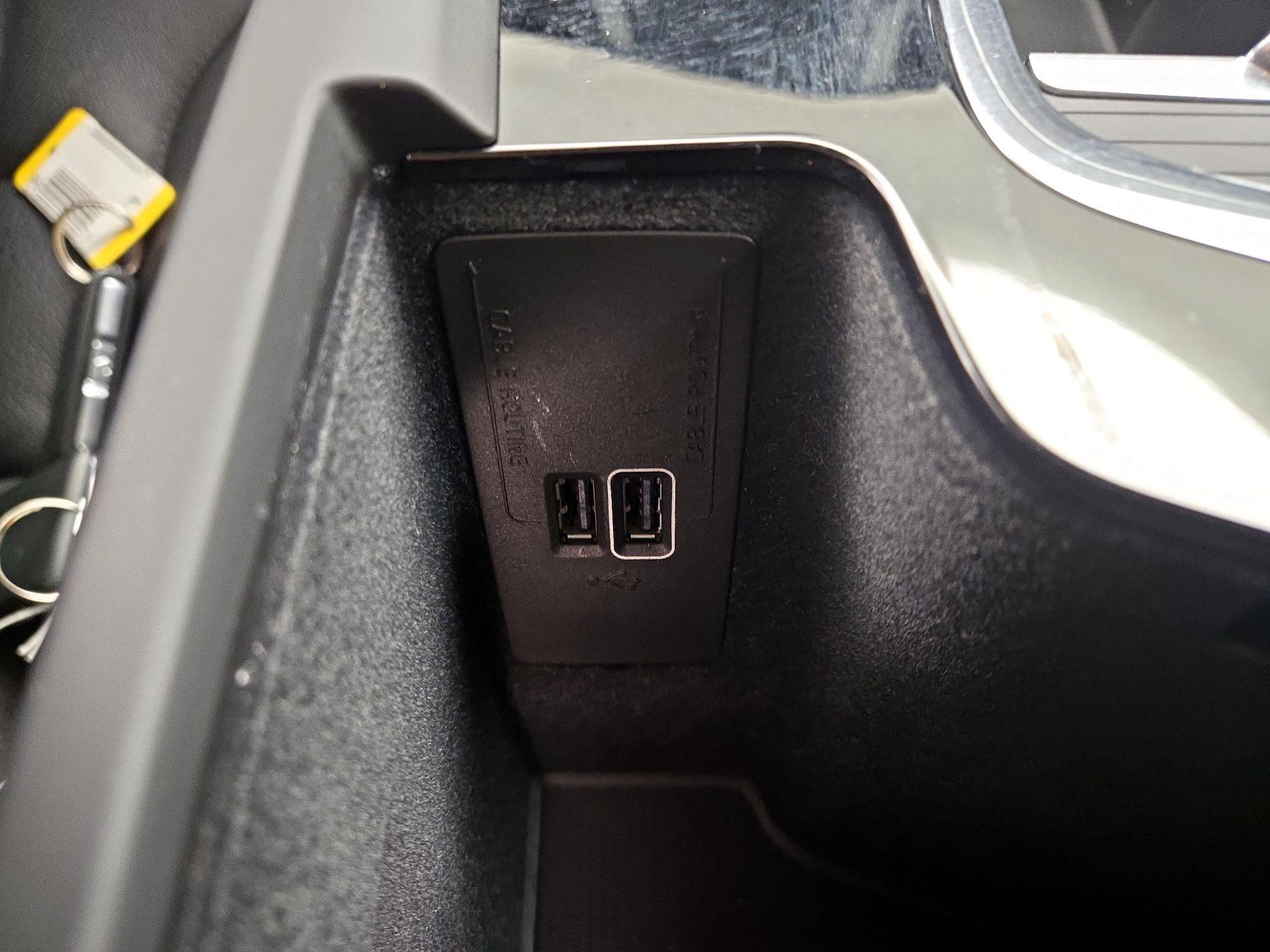 Thumbnail: 2019 Volvo XC60 - 19