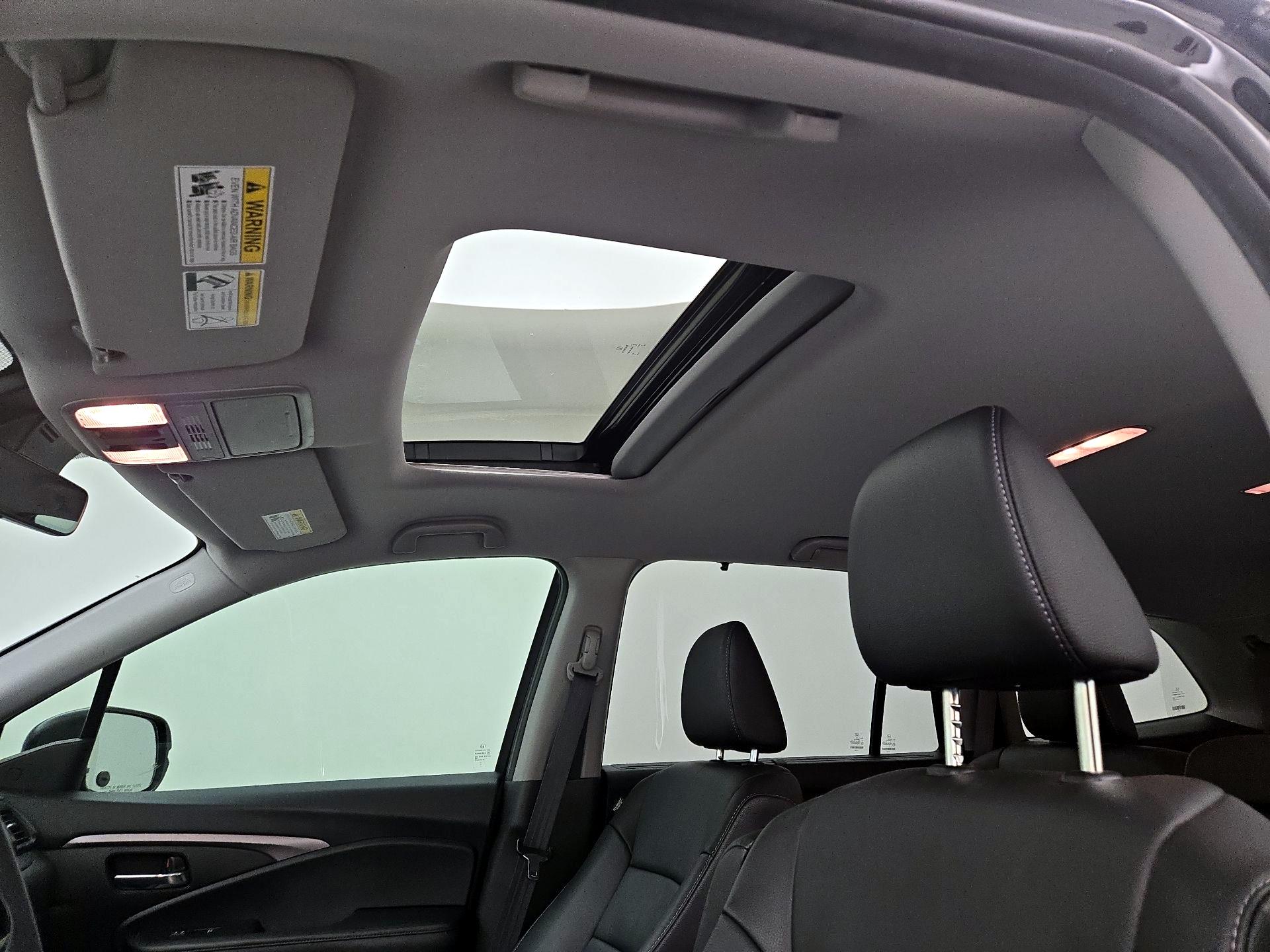 Thumbnail: 2022 Honda Pilot - 19