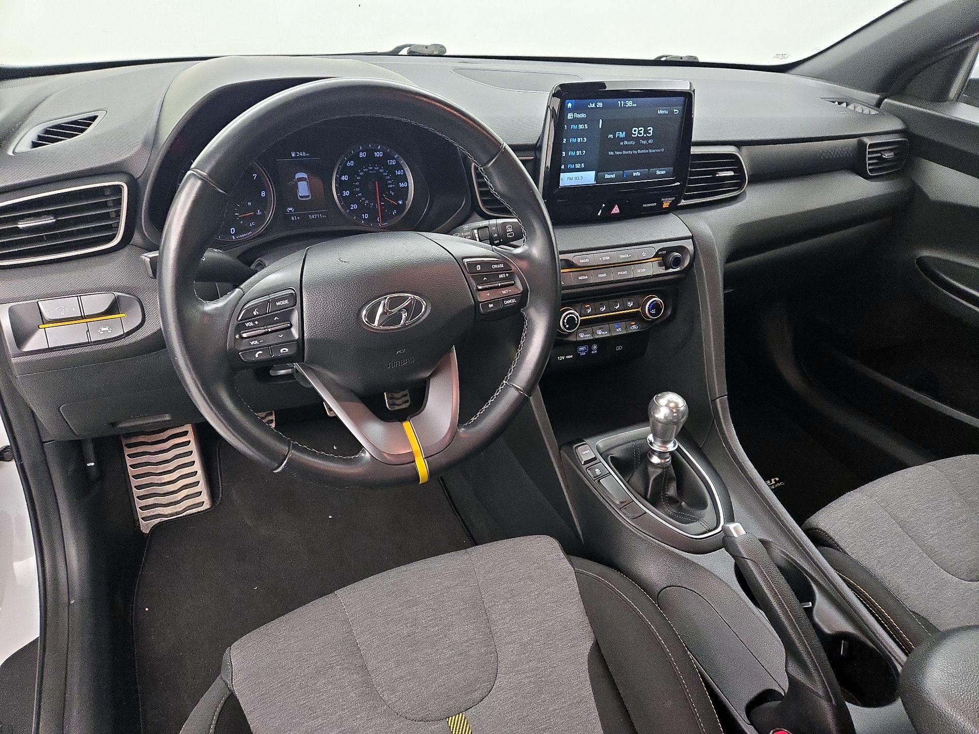 Thumbnail: 2019 Hyundai Veloster - 9