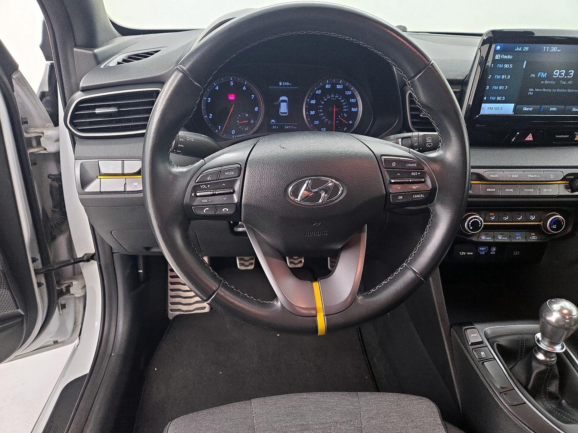 Thumbnail: 2019 Hyundai Veloster - 10
