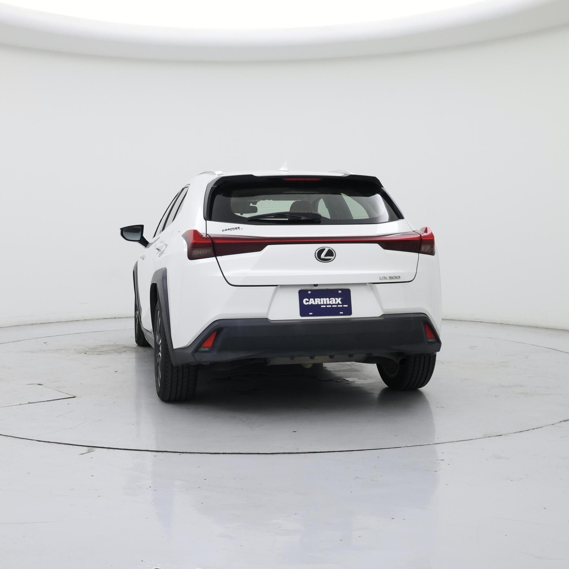 Thumbnail: 2019 Lexus UX - 6