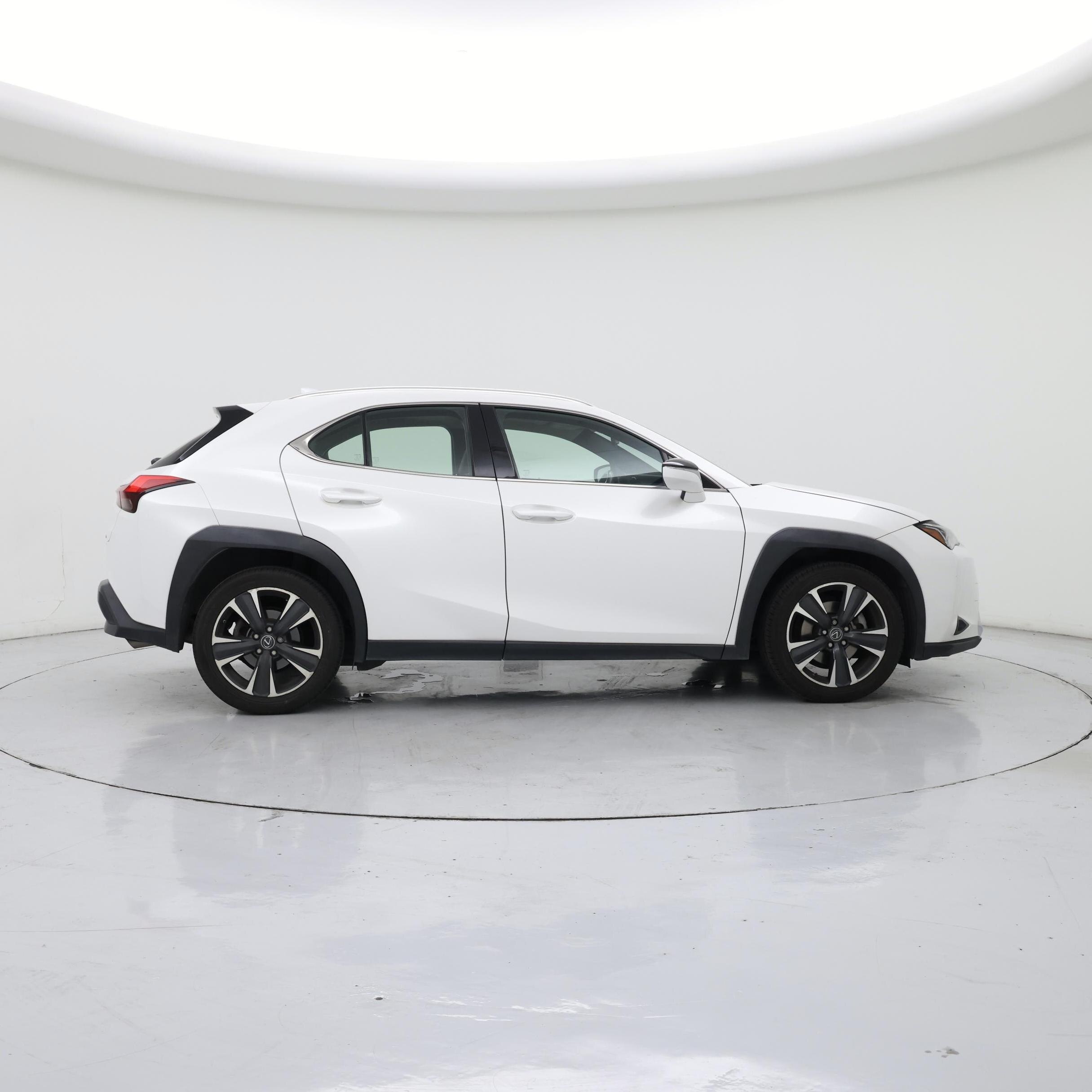 Thumbnail: 2019 Lexus UX - 7