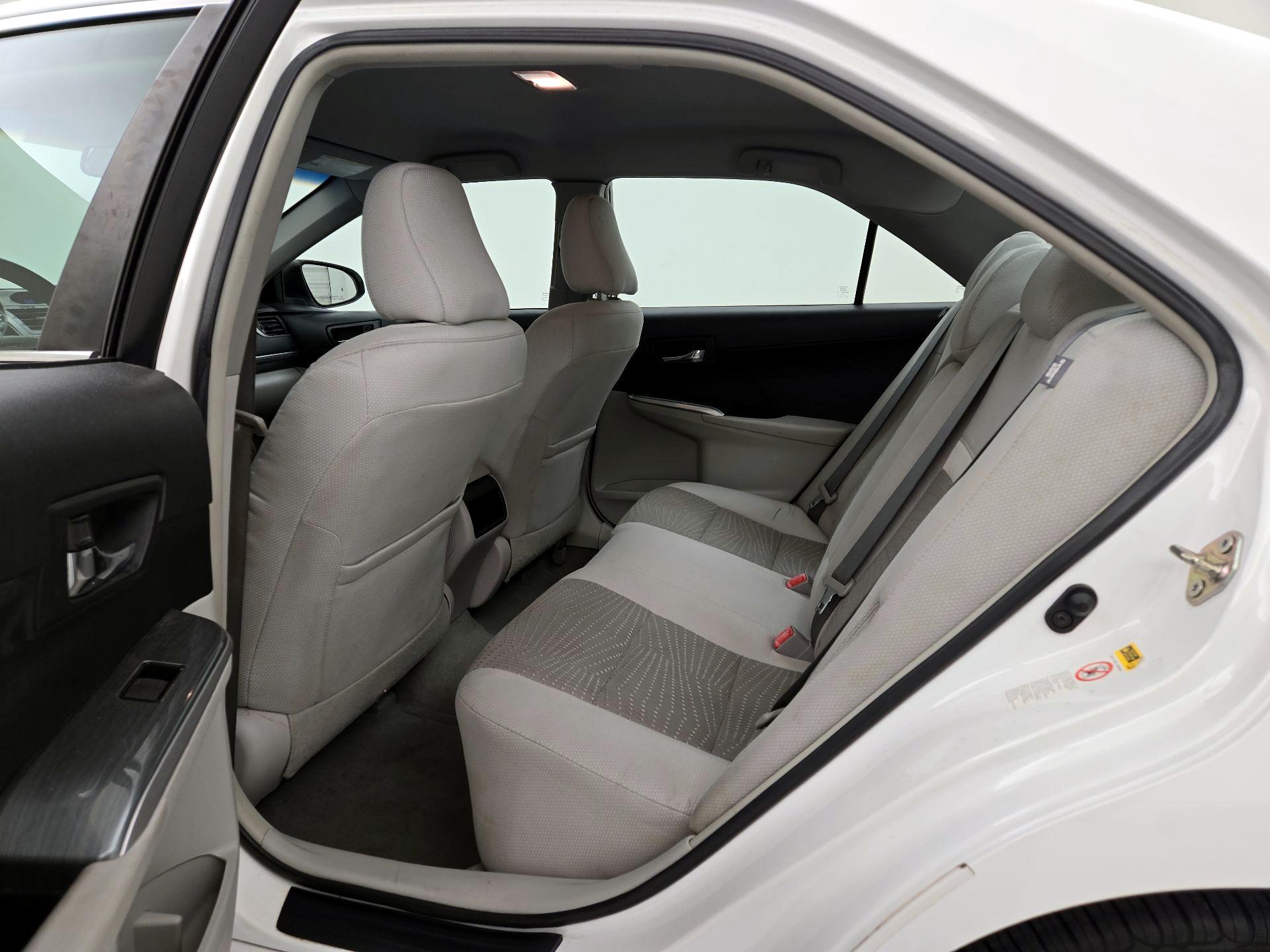 Thumbnail: 2014 Toyota Camry - 19