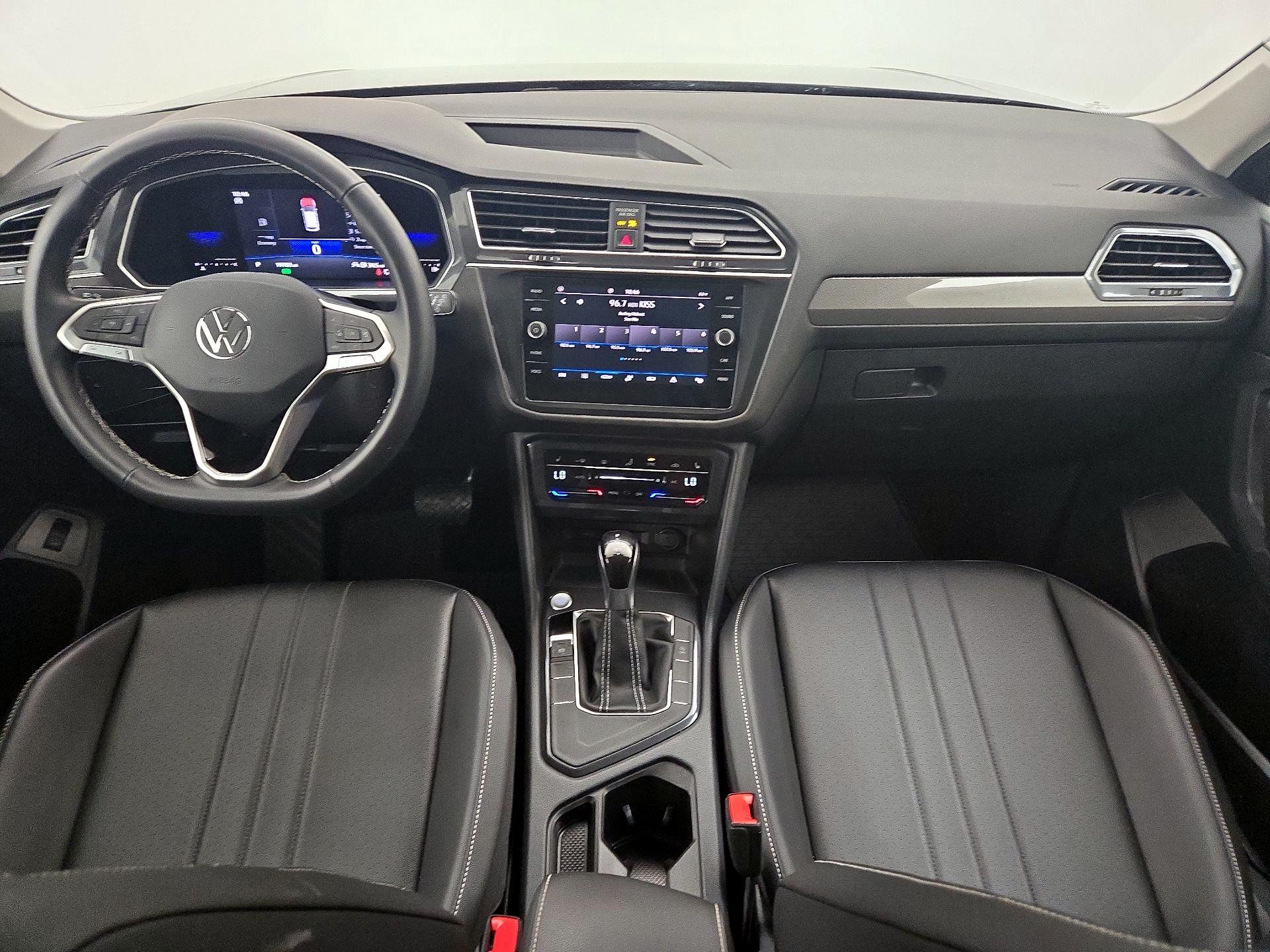 Thumbnail: 2022 Volkswagen Tiguan - 9